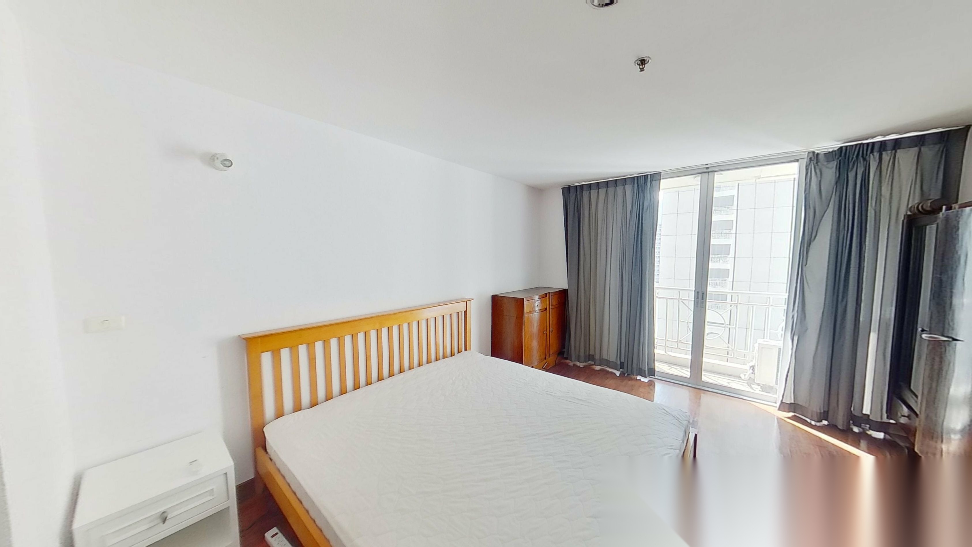1 Bedroom Condo for sale at Asoke Place — photo 1