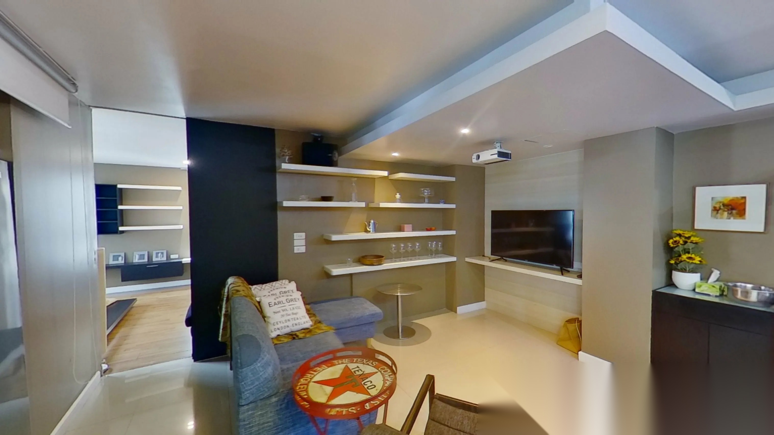 Condo · Bangkok Noi, bangkok — photo 1