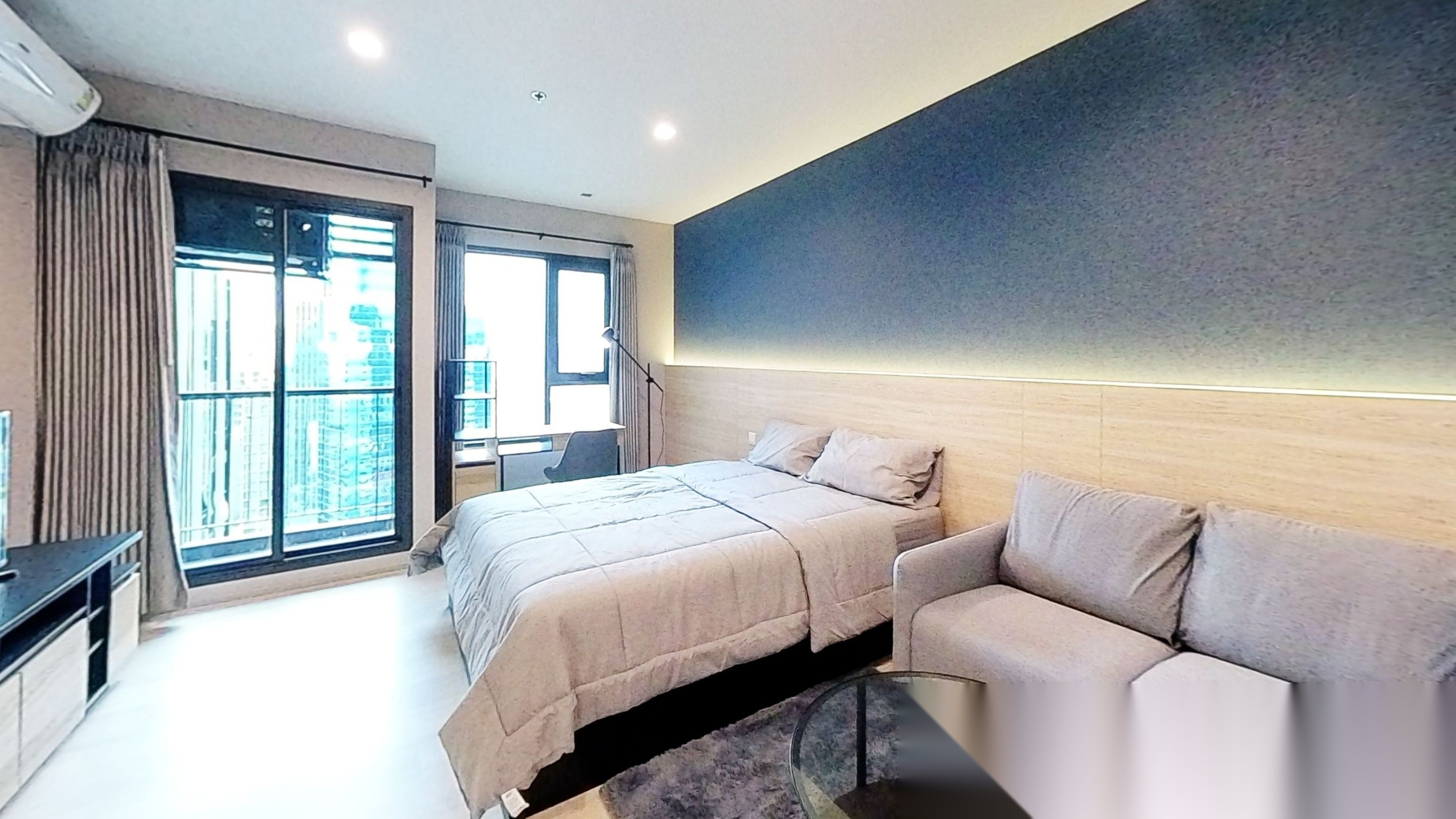 Studio Condo for sale at Life One Wireless — photo 2
