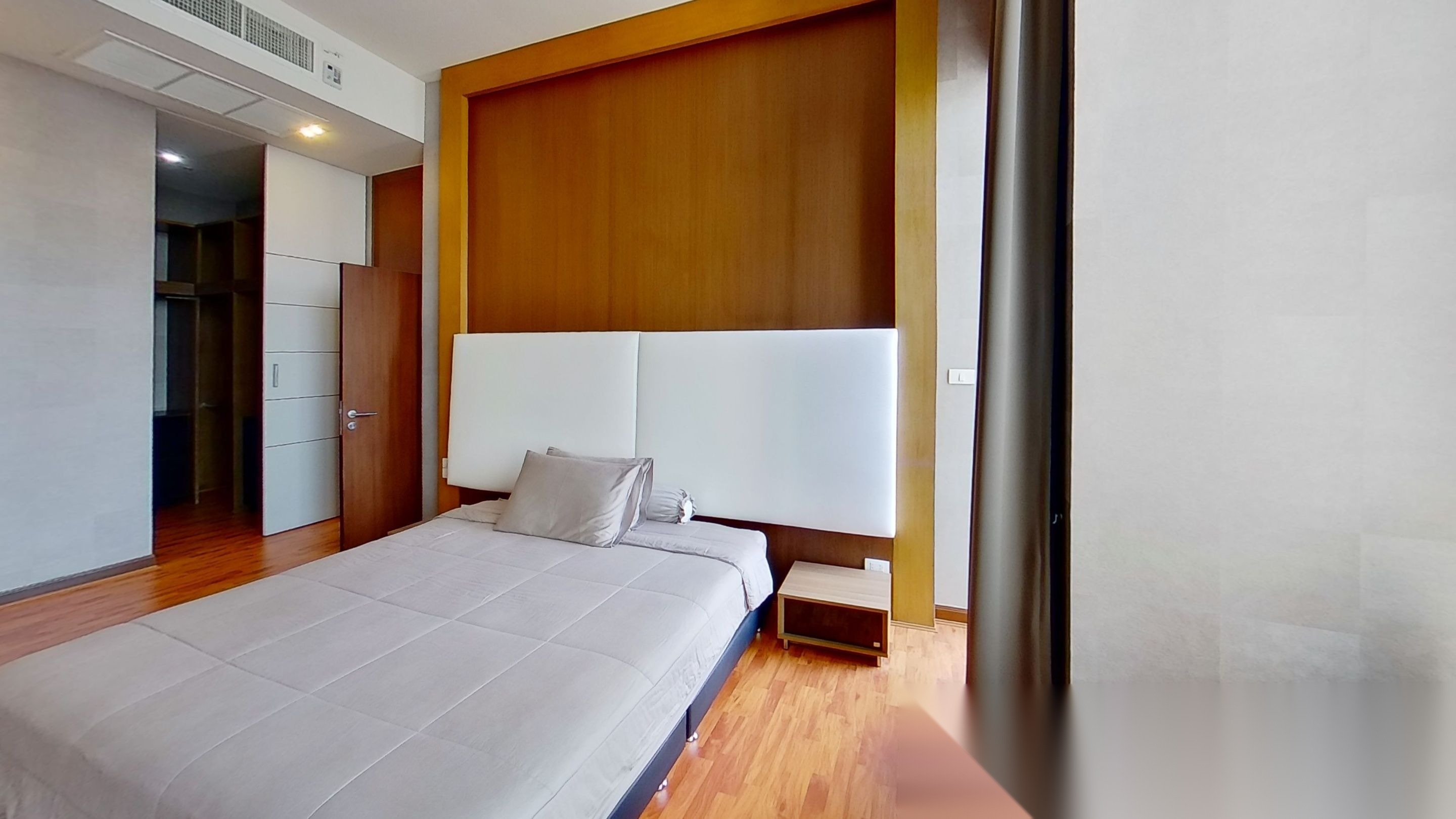 2 Bedroom Condo for sale at Le Luk Condominium — photo 5