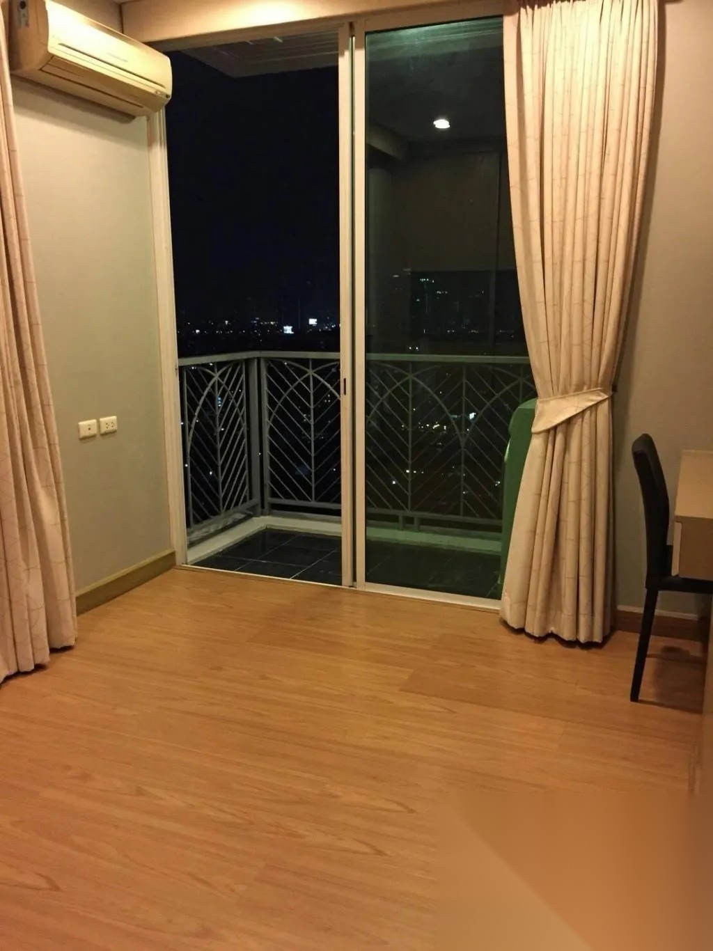 2 Bedroom Condo for sale at The Complete Narathiwat — photo 3