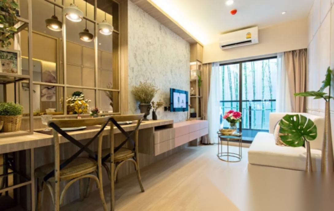 1 Bedroom Condo for sale at Lumpini Park Phahon 32 — photo 2