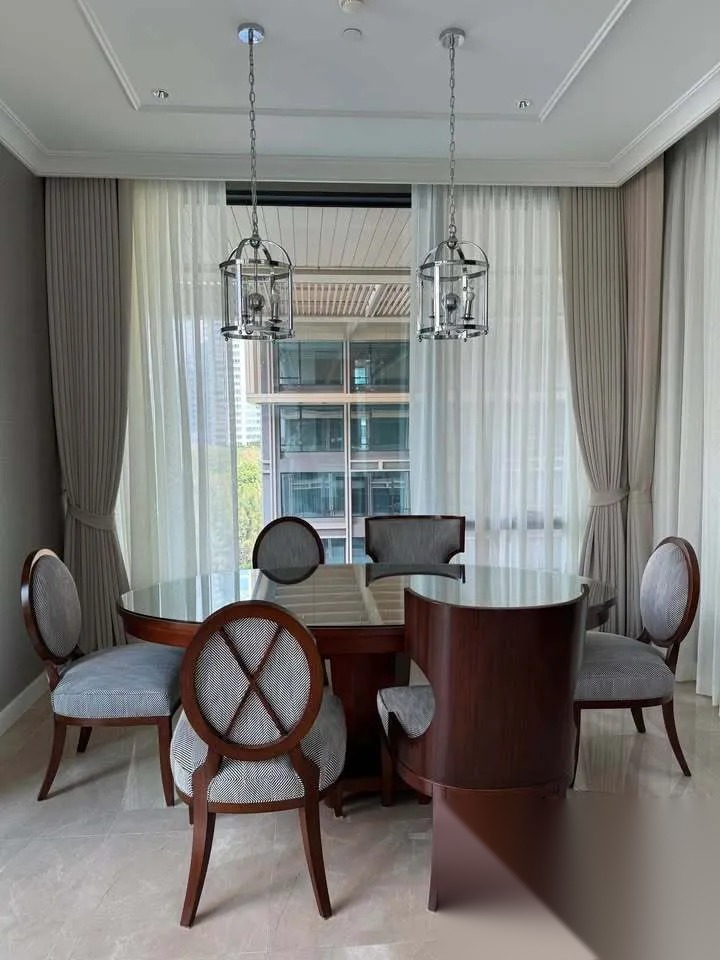 2 Bedroom Condo for sale at Sindhorn Residence [Leasehold] — photo 2