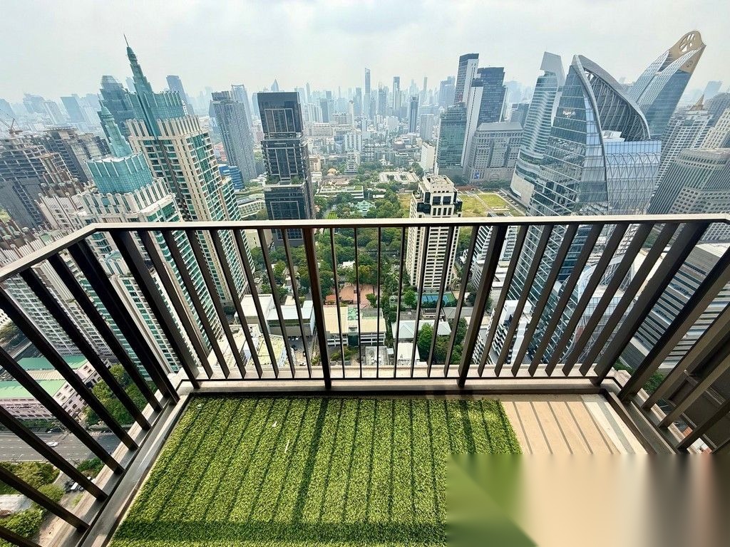 2 Bedroom Condo for sale at 28 Chidlom — photo 3