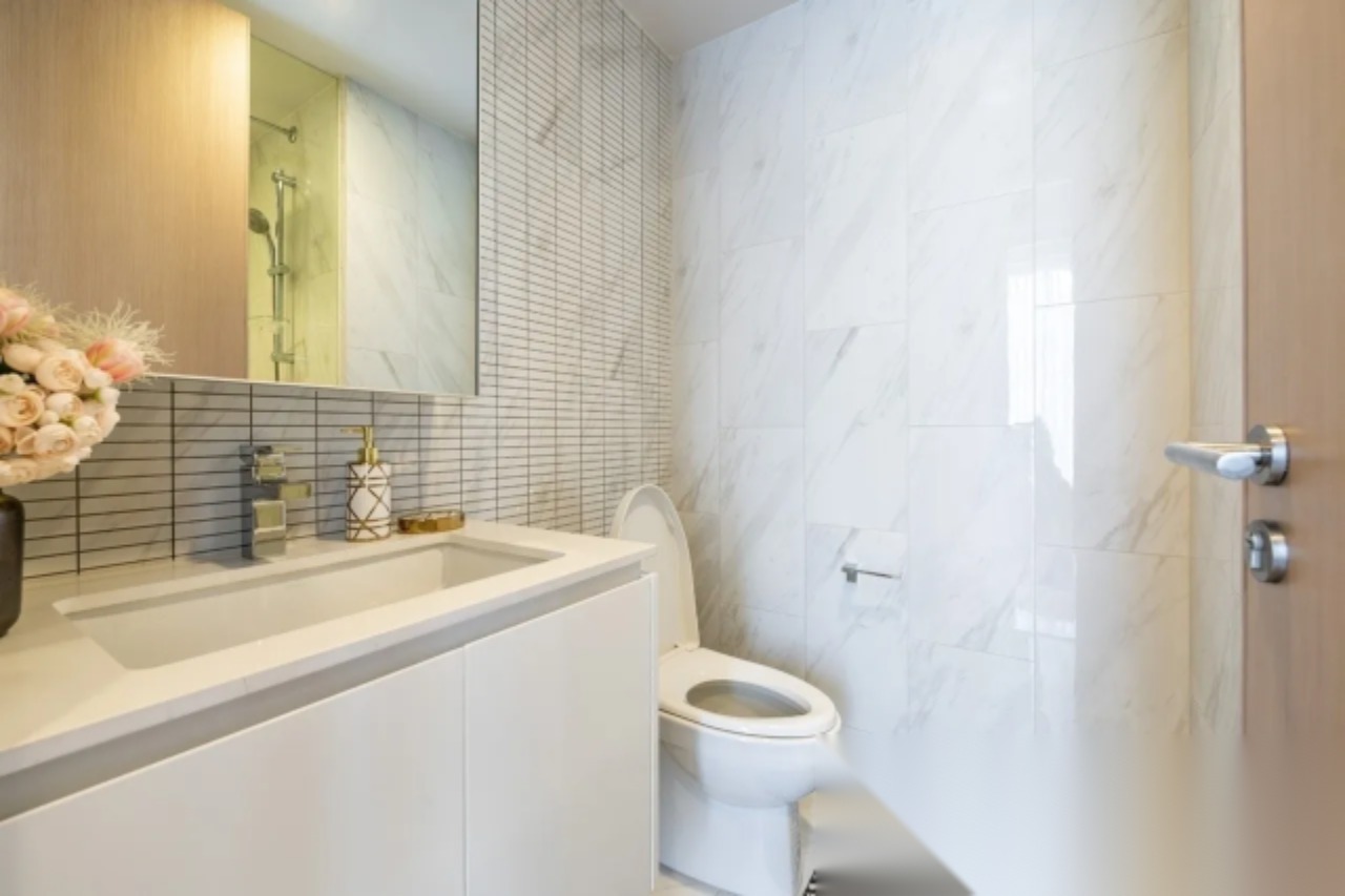 2 Bedroom Condo for sale at Hyde Sukhumvit 11 — photo 5