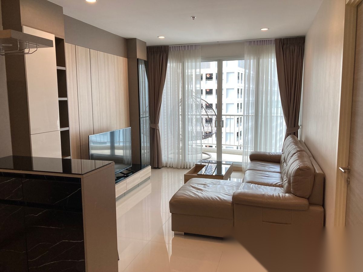 1 Bedroom Condo for sale at Supalai Riva Grande — photo 1