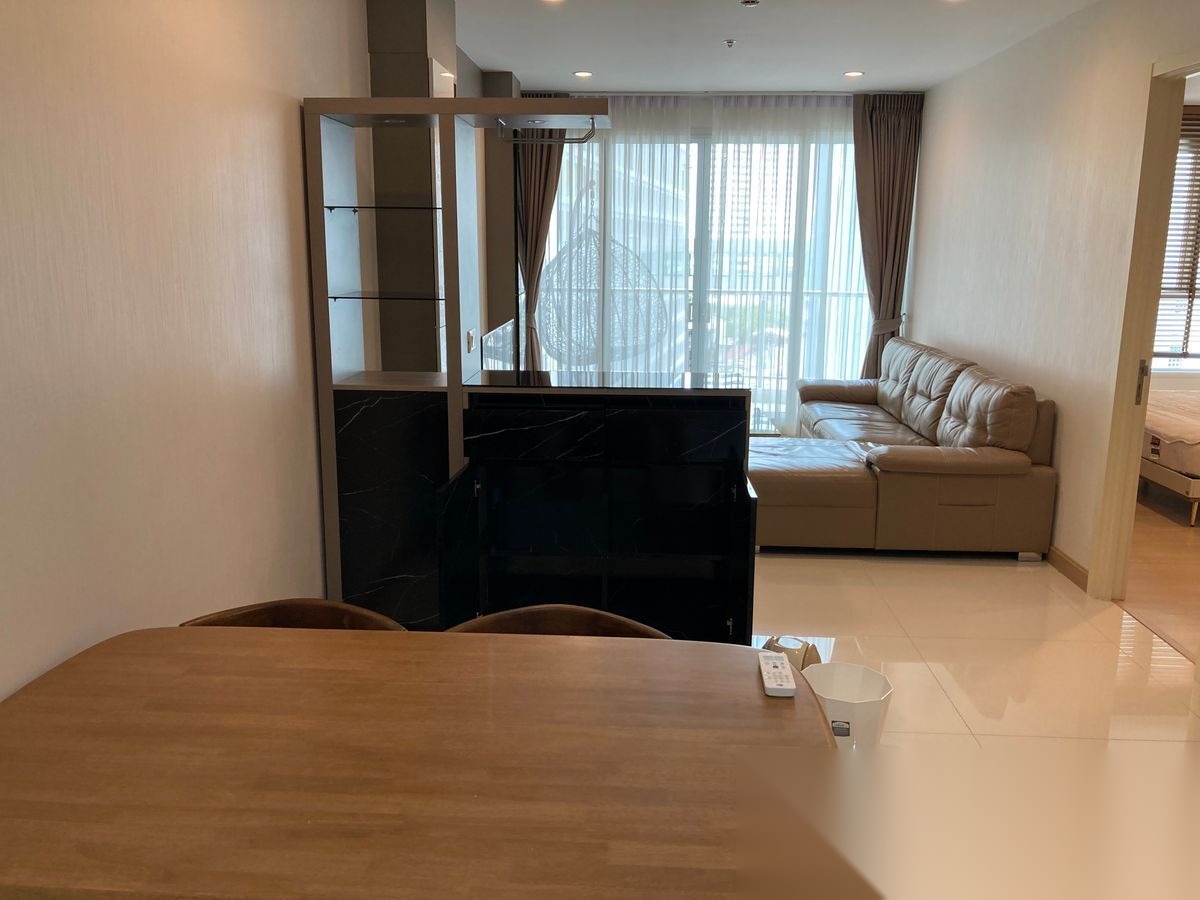 1 Bedroom Condo for sale at Supalai Riva Grande — photo 4