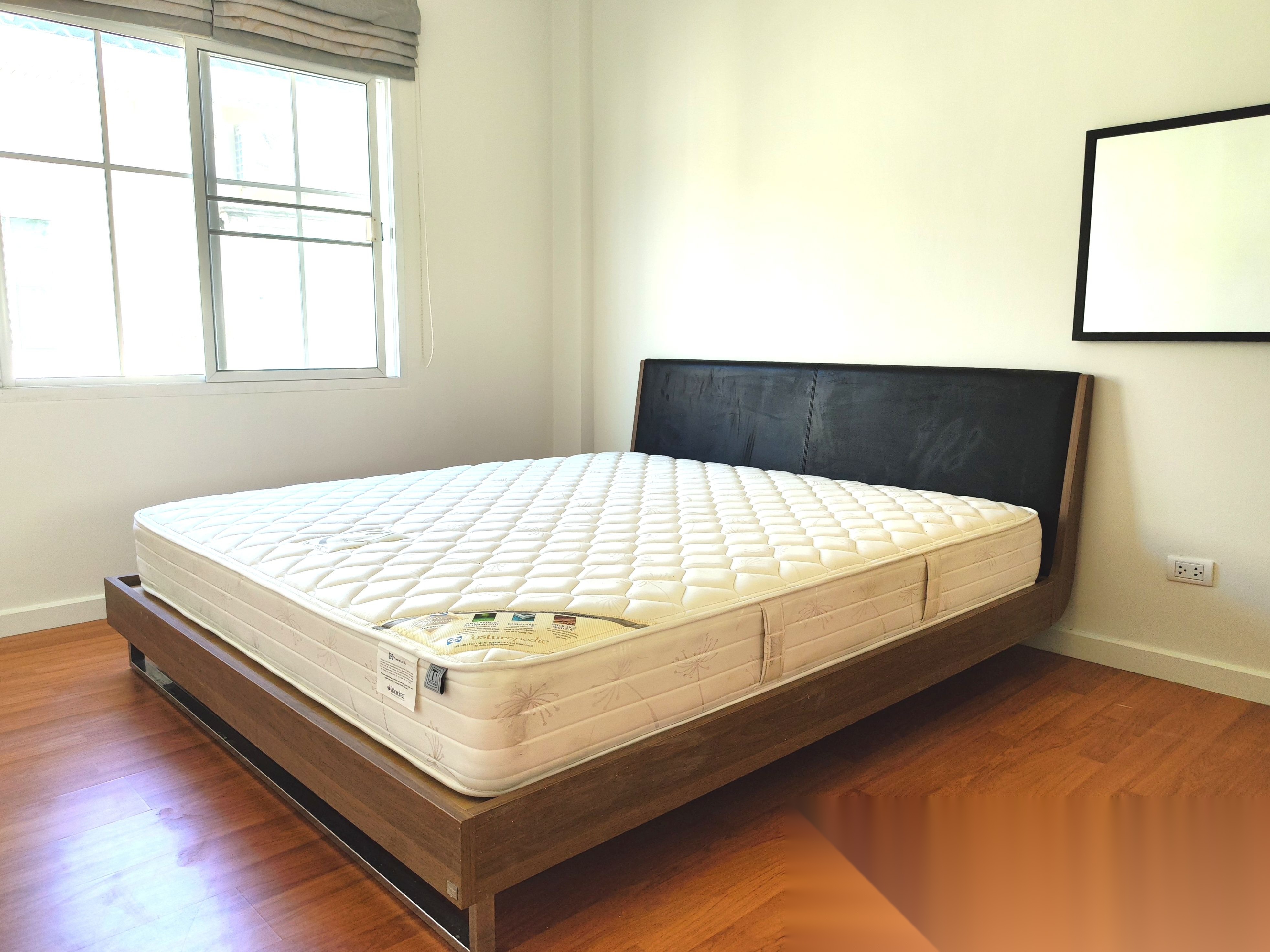 3 Bedroom Townhouse for sale at The Metro Rama 9 — photo 4