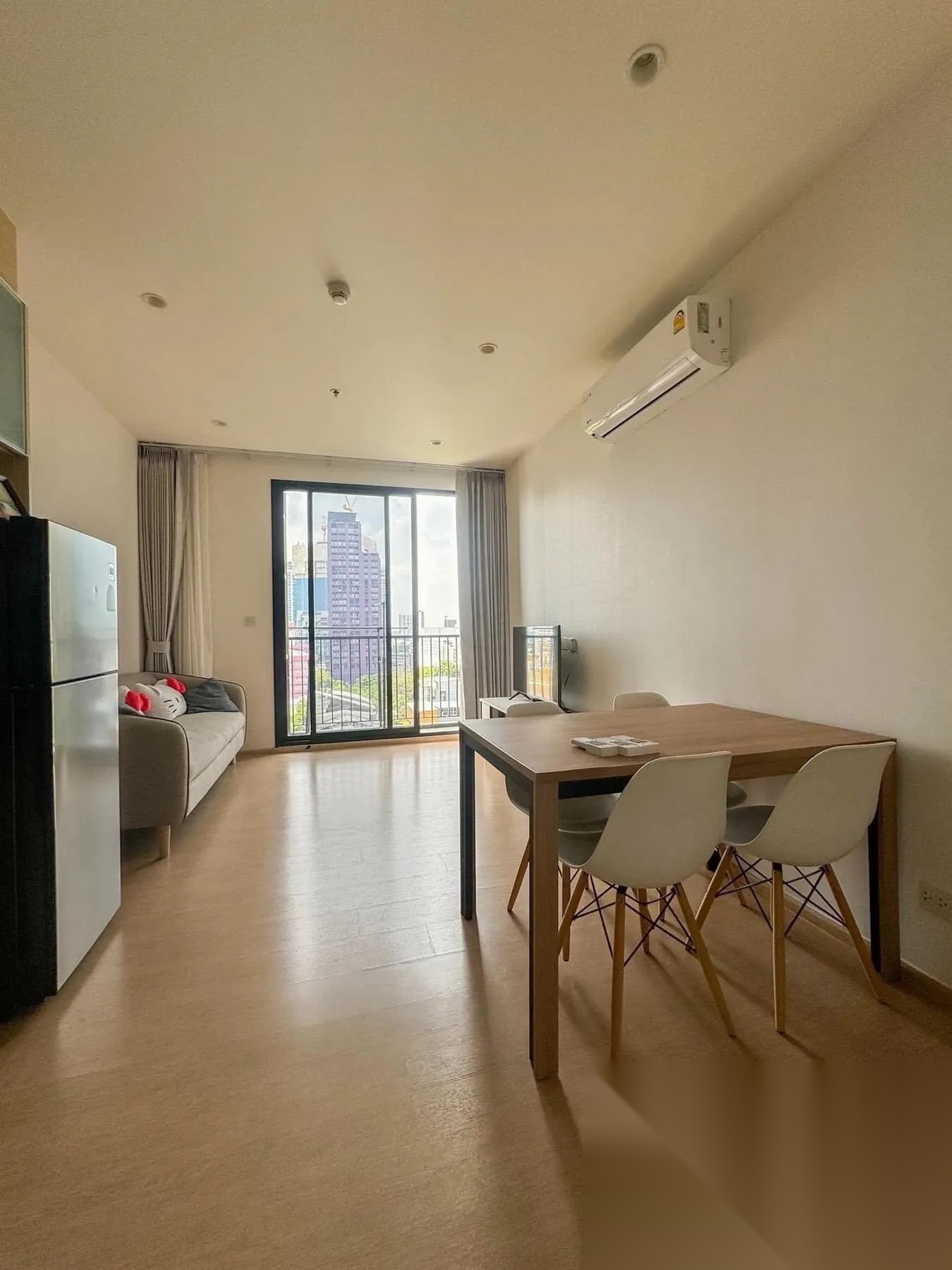 2 Bedroom Condo for sale at Maru Ekkamai 2 — photo 2