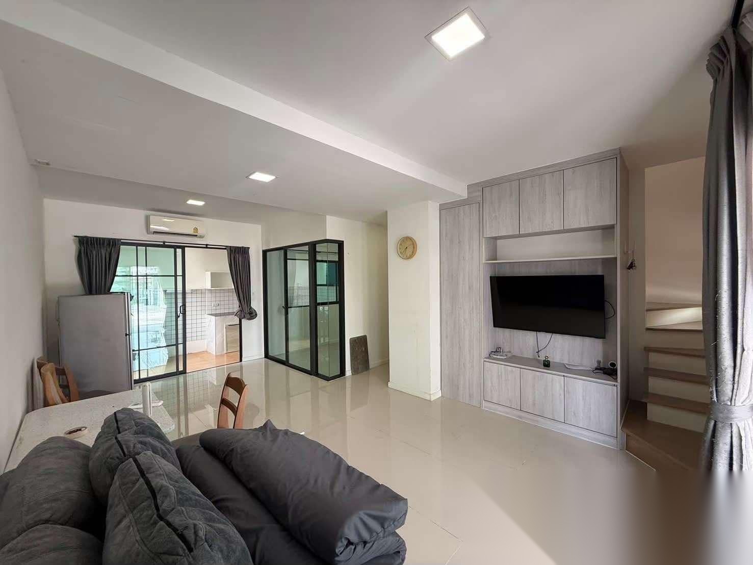 4 Bedroom Townhouse for sale at Pruksa Ville Phaholyothin-Ramintra — photo 2