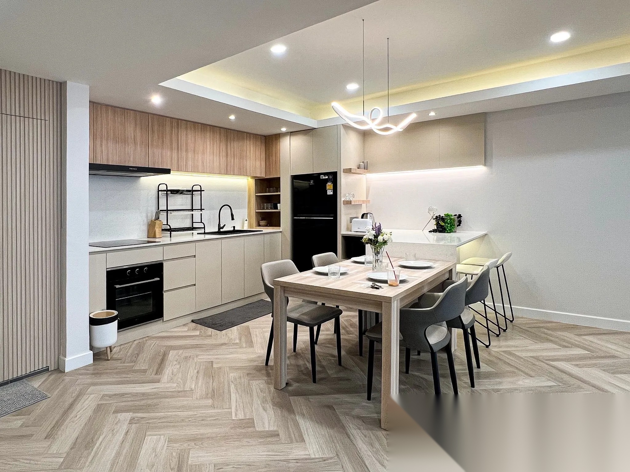 5 Bedrooms House with Private On-Sen for Sell at Ekkamai 22 — photo 3