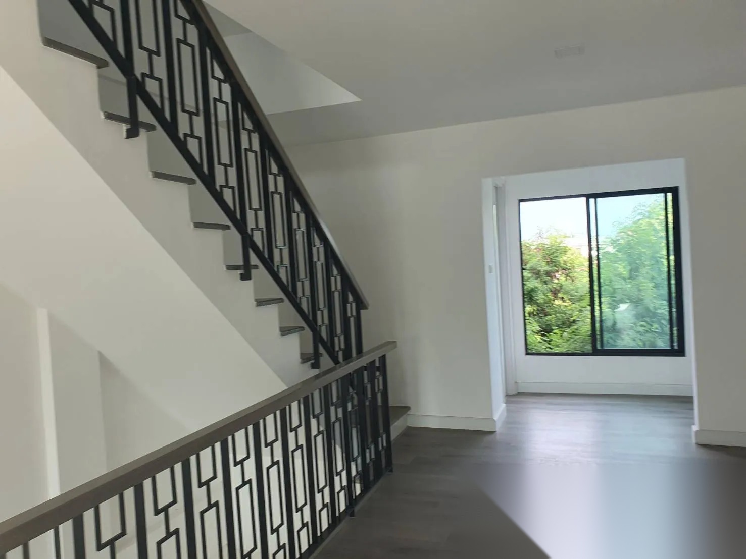 3 Bedroom Townhouse for sale at The Eiffel Ramkhamheang-Mistine — photo 4