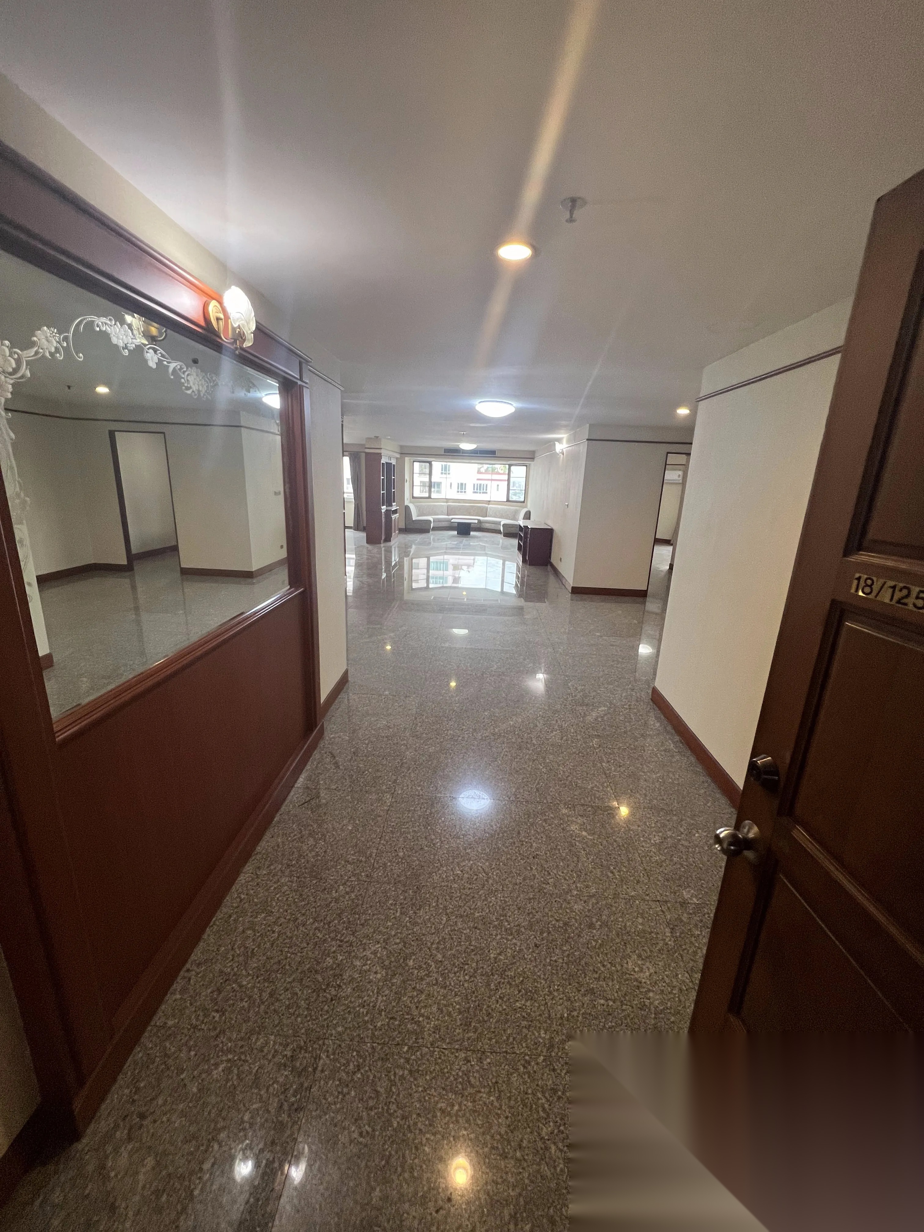 4 Bedroom Condo for sale at Baan Suanpetch — photo 2