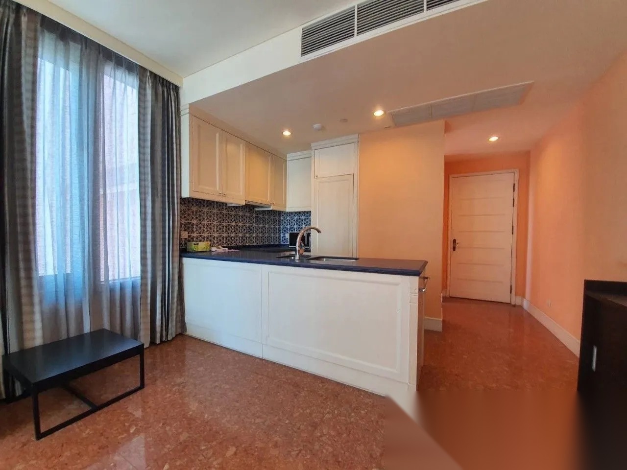2 Bedroom Condo for sale at Aguston Sukhumvit 22 — photo 3