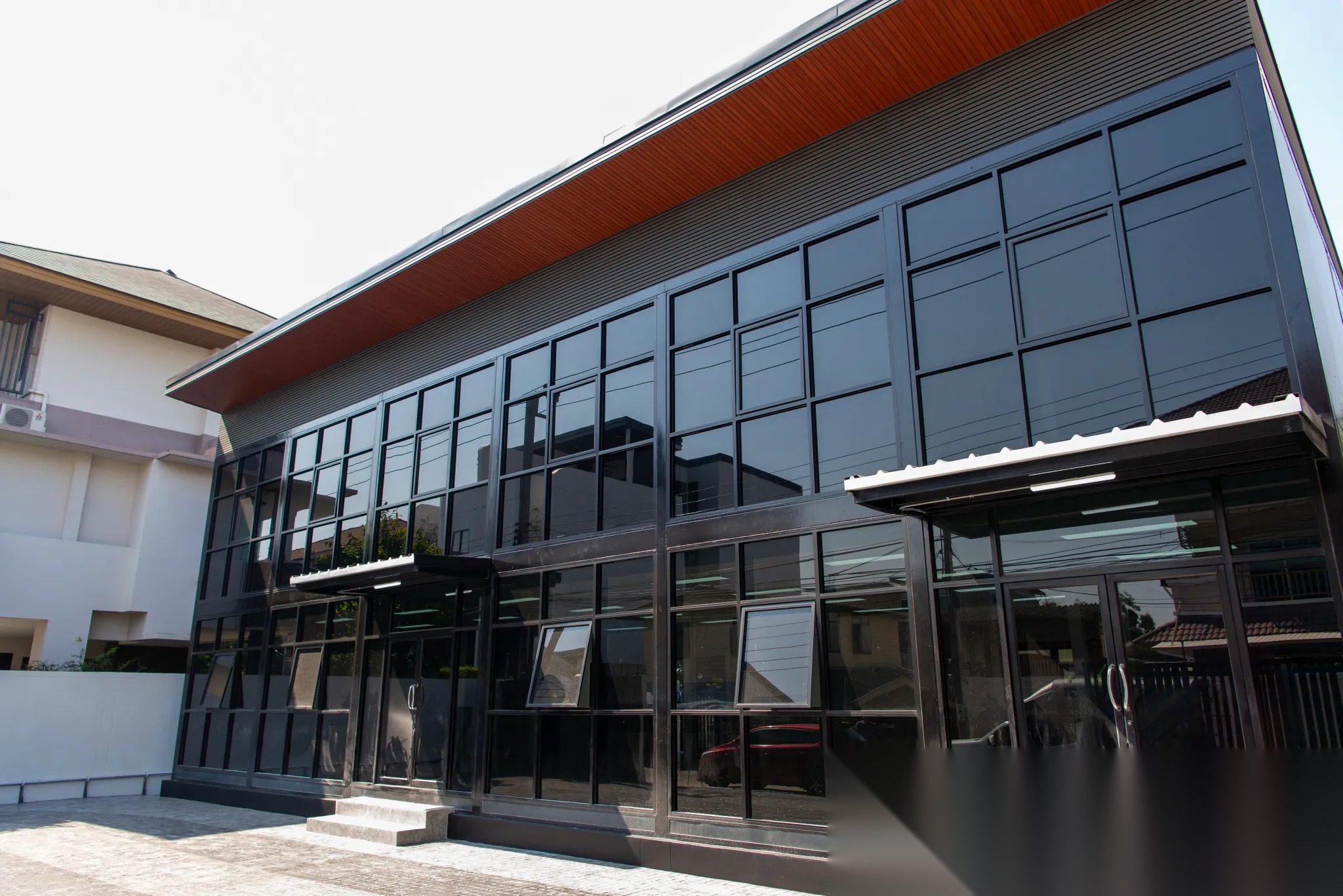 Office Warehouse 100SQW Sukhumvit location near BTS — photo 4