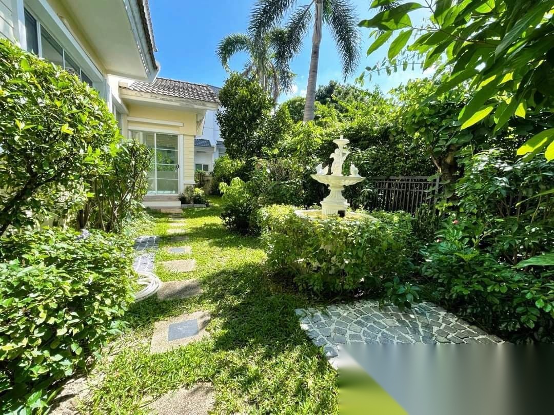 3 Bedroom House for sale at Nantawan Rama 9-Onnut — photo 2