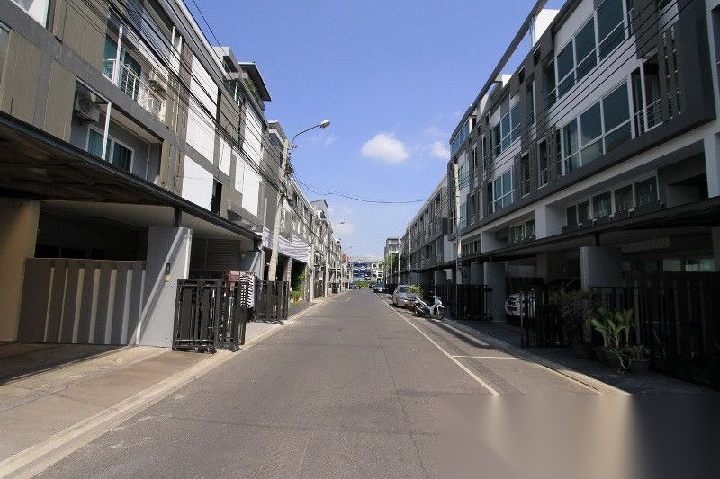 3 Bedroom Townhouse for sale at SPACE Ladprao - Mengjai — photo 1