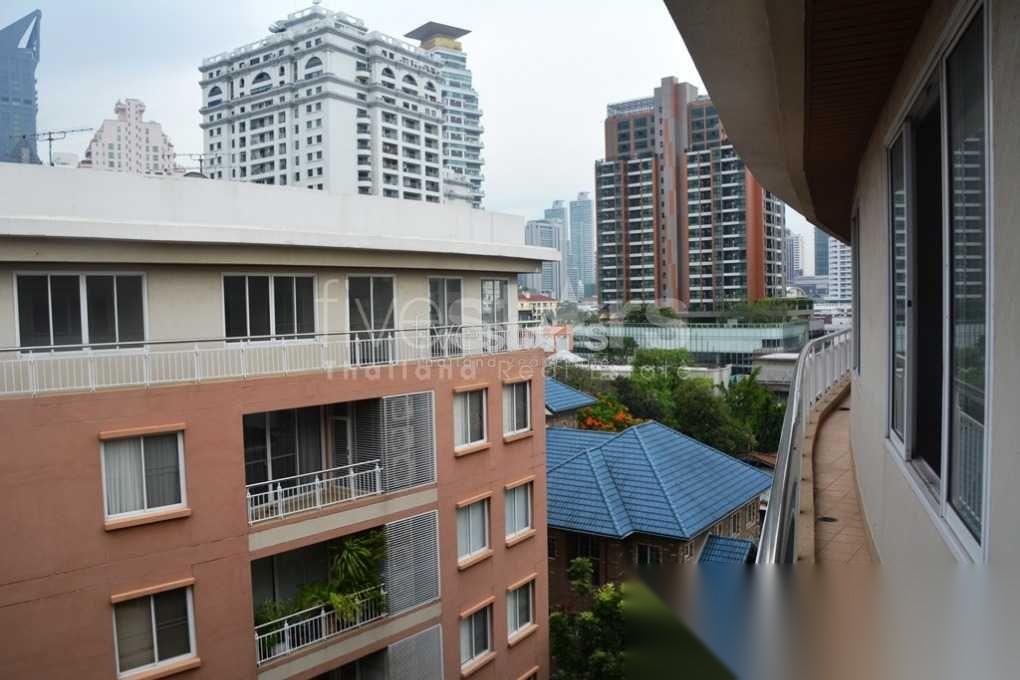 4 Bedroom Condo for sale at The Rise Sukhumvit 39 — photo 1
