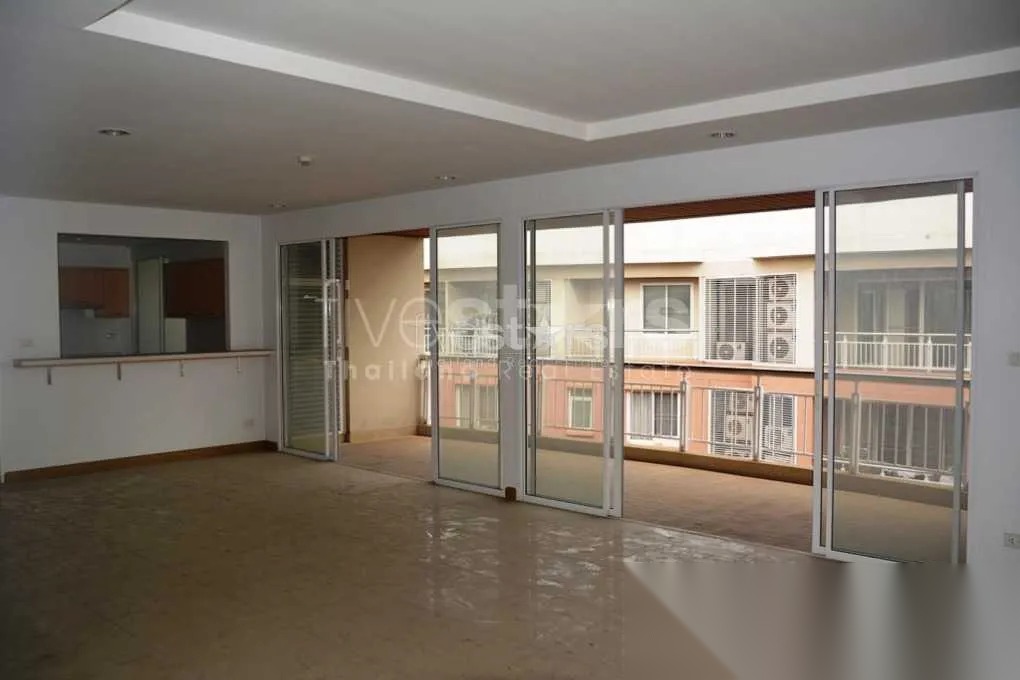 4 Bedroom Condo for sale at The Rise Sukhumvit 39 — photo 2