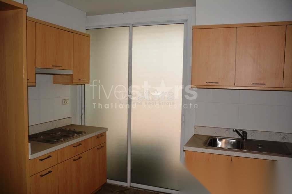 4 Bedroom Condo for sale at The Rise Sukhumvit 39 — photo 4