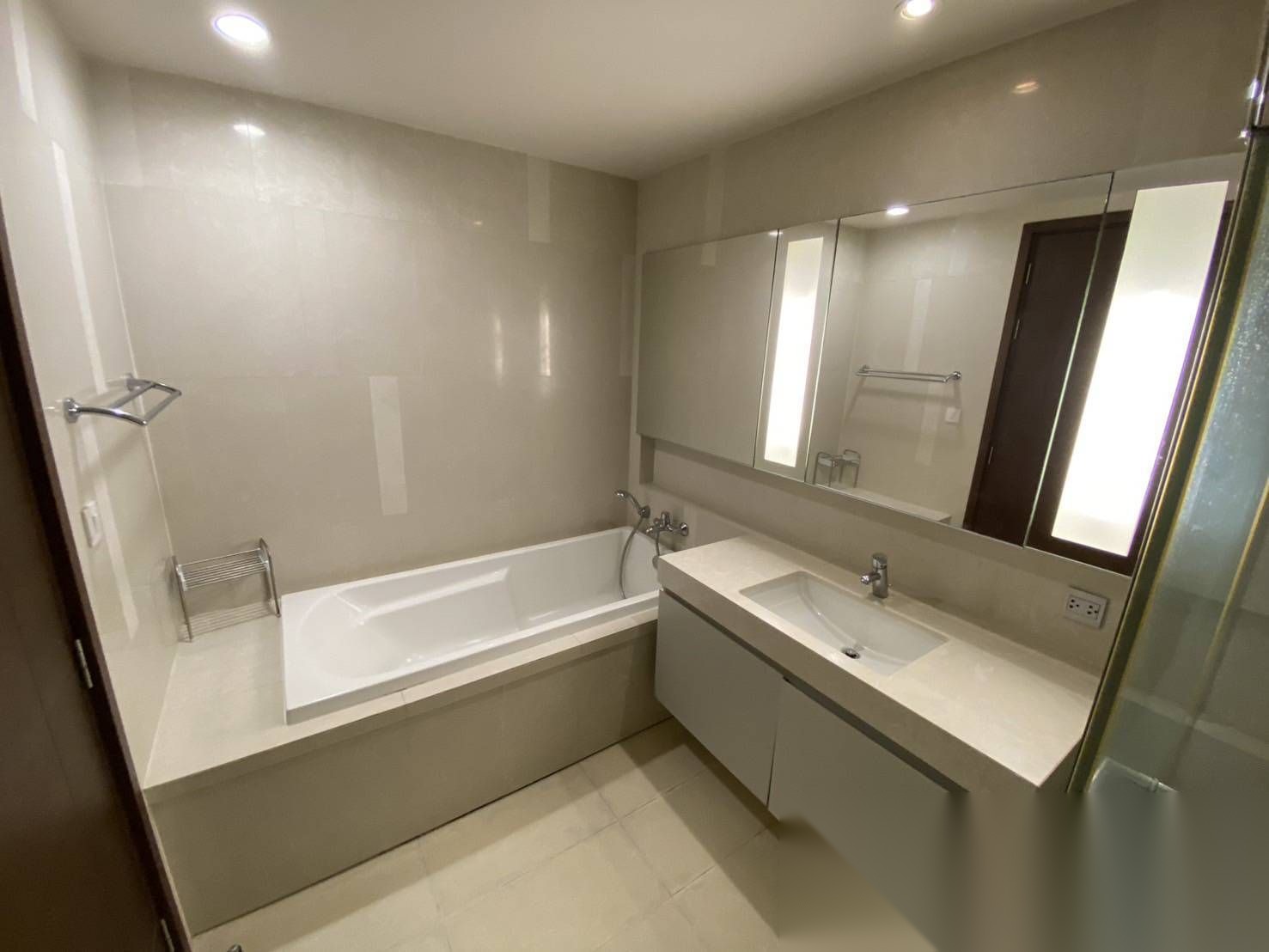 2 Bedroom Condo for sale at Quattro By Sansiri — photo 5