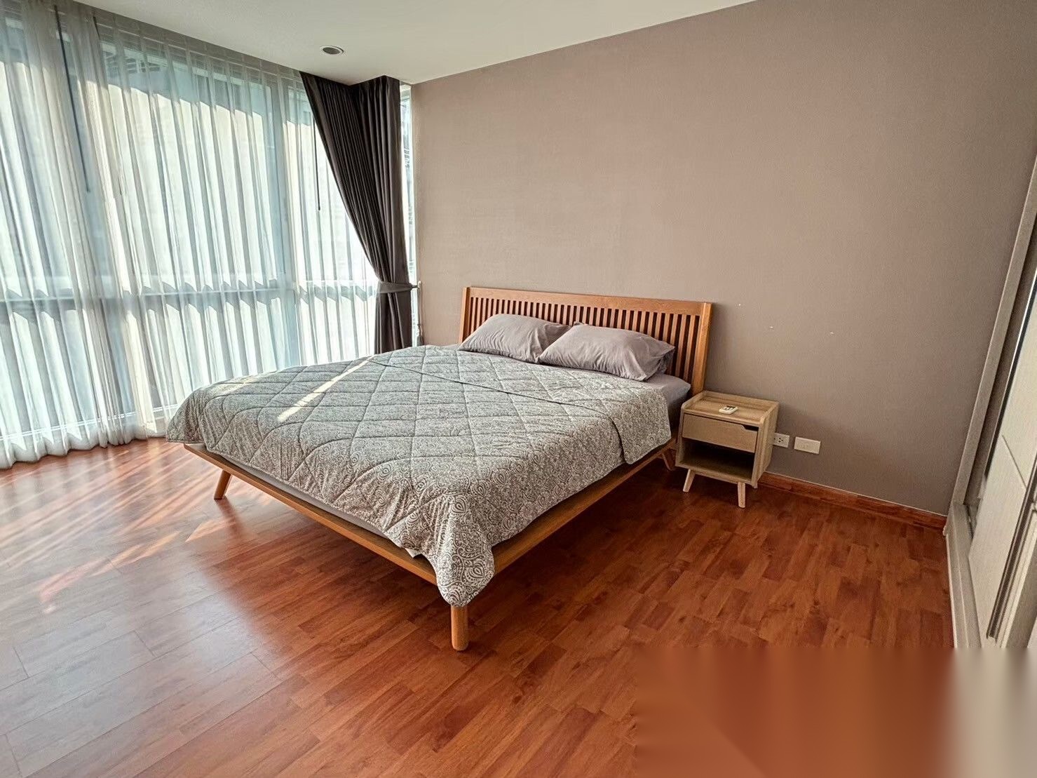 1 Bedroom Condo for sale at The Rajdamri [Leasehold] — photo 2