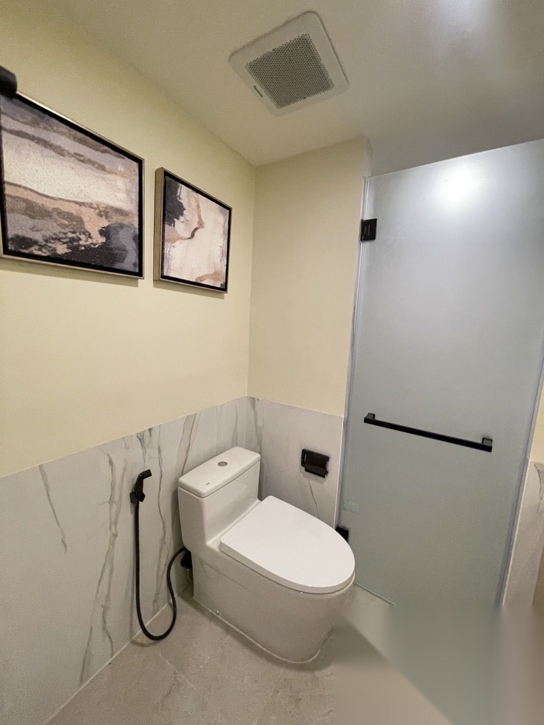2 Bedroom Condo for sale at Baan Suanpetch — photo 5