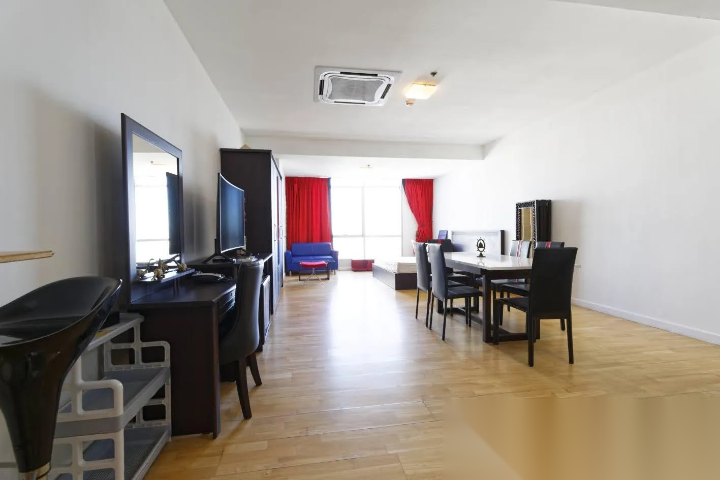 Studio Condo for sale at Baan Sathorn Chaophraya — photo 2