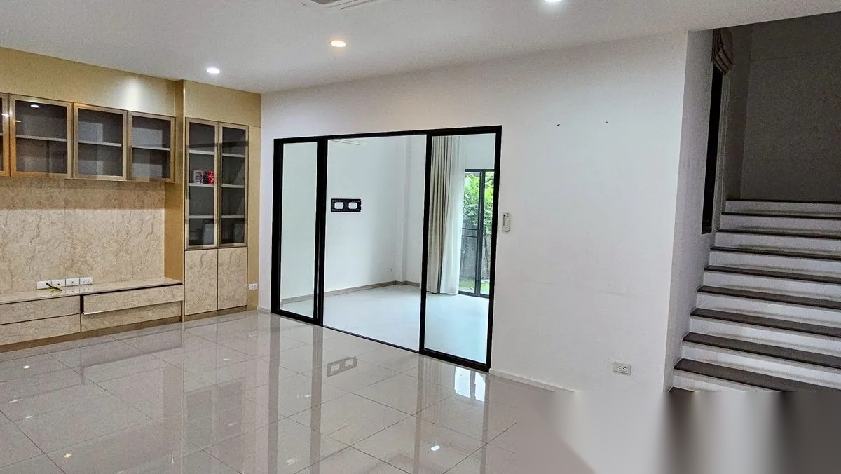 3 Bedroom House for sale at Noble Gable Watcharapol — photo 4