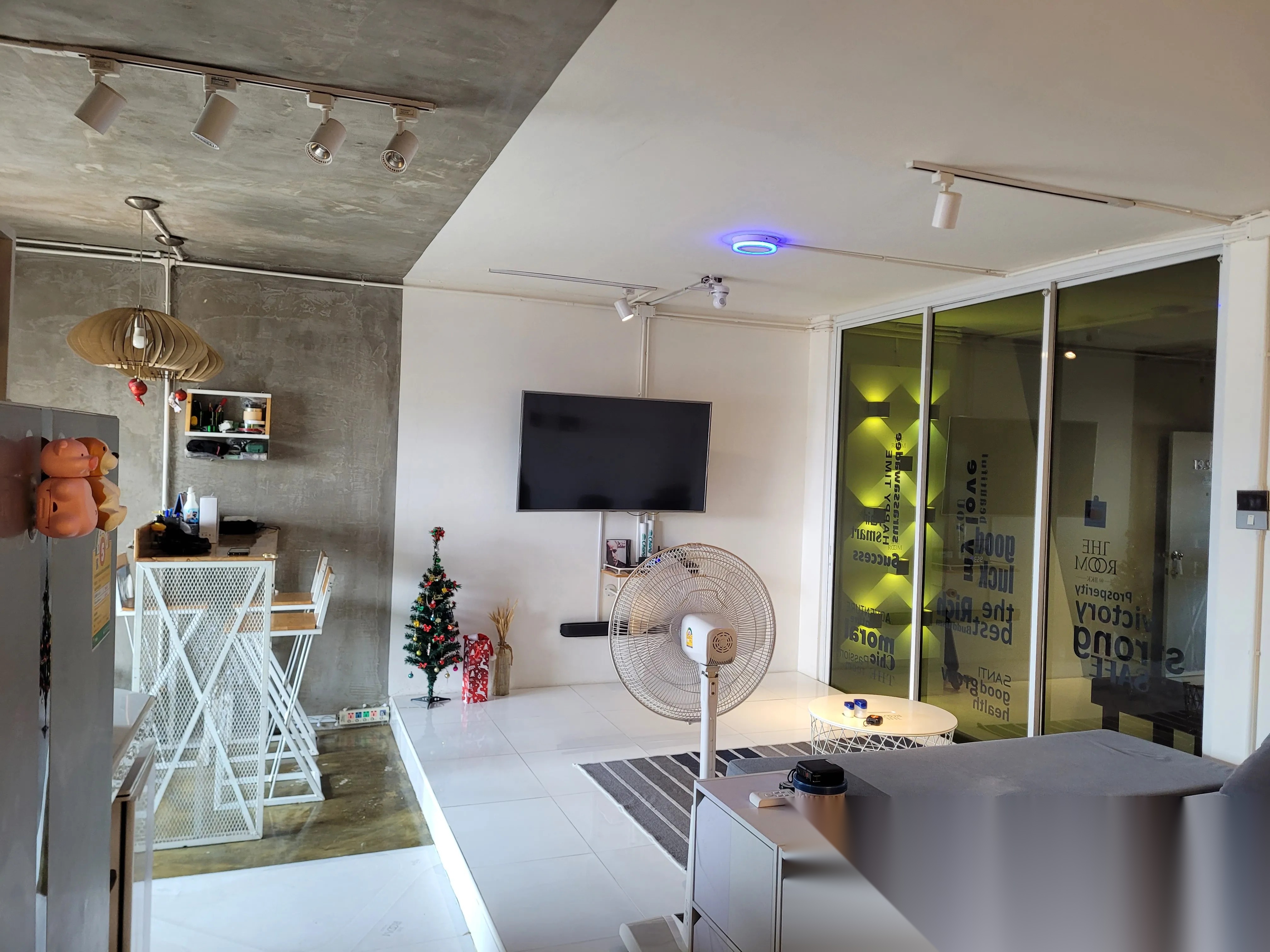 1 Bedroom Condo for sale at D.D. Tower — photo 2