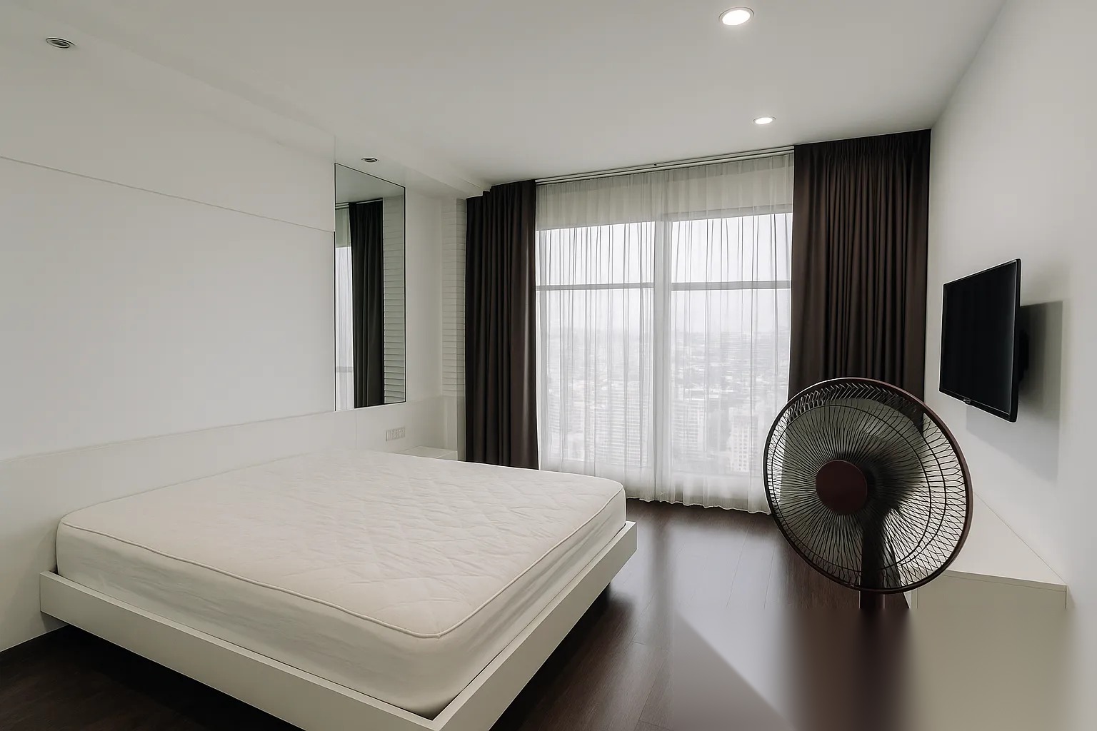 2 Bedroom Condo for sale at Baan Klang Krung Siam-Pathumwan — photo 2