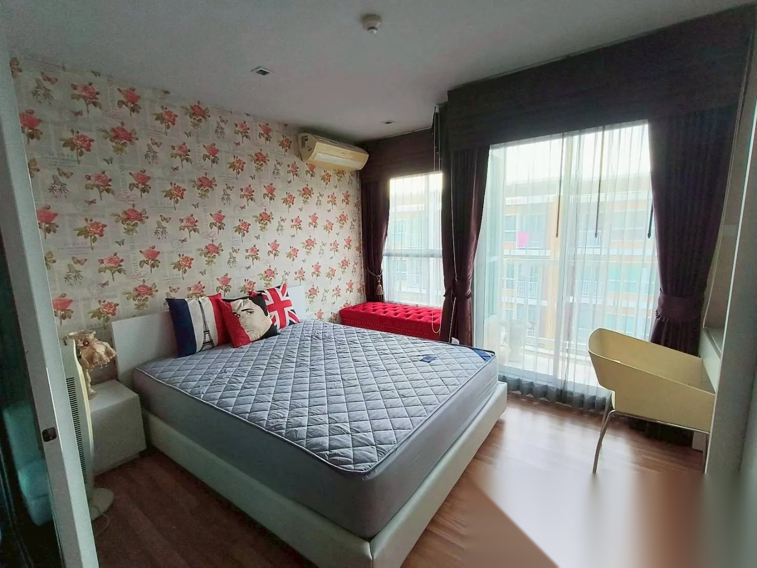 1 Bedroom Condo for sale at We Condo Ekkamai-Raminthra — photo 1