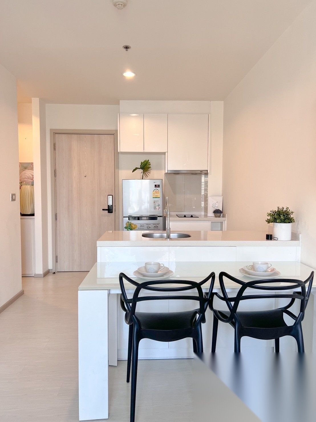 1 Bedroom Condo for sale at Rhythm Ekkamai — photo 2