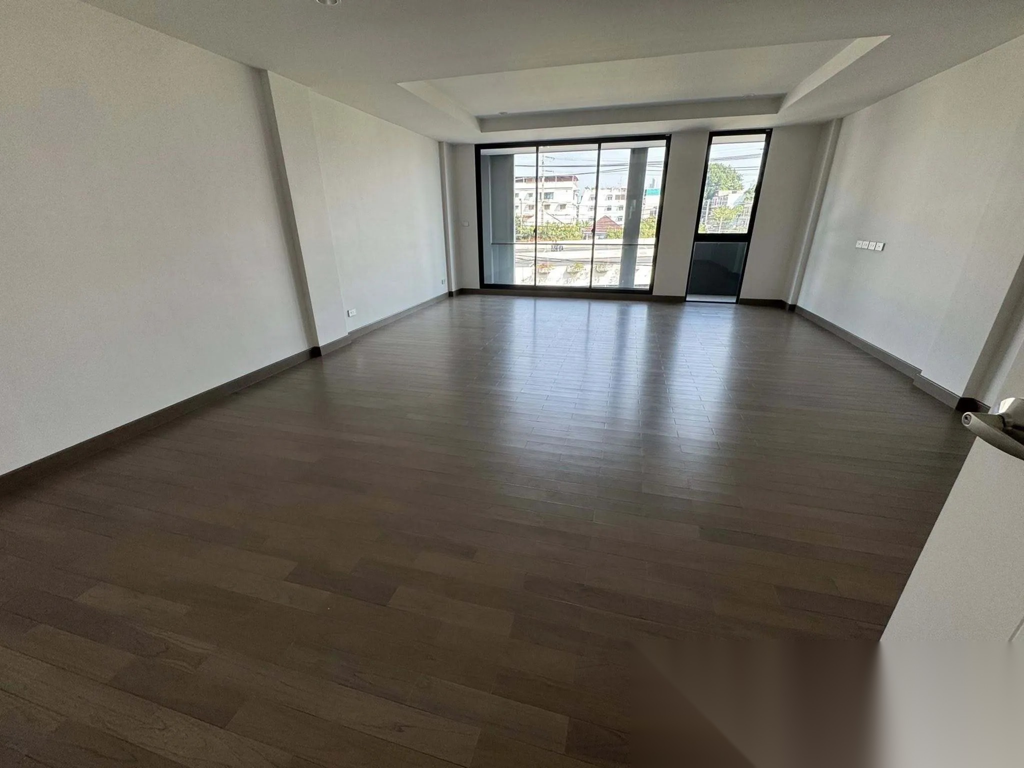 6 Bedroom House for sale at Supalai Grand Essence @Tha Phra Interchange — photo 4