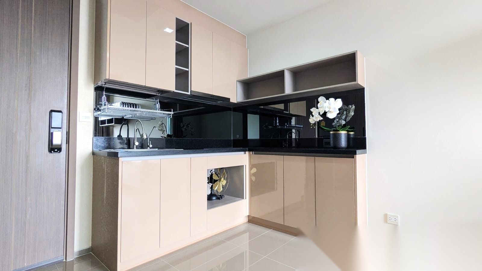 2 Bedroom Condo for sale at The Line Sukhumvit 71 — photo 5