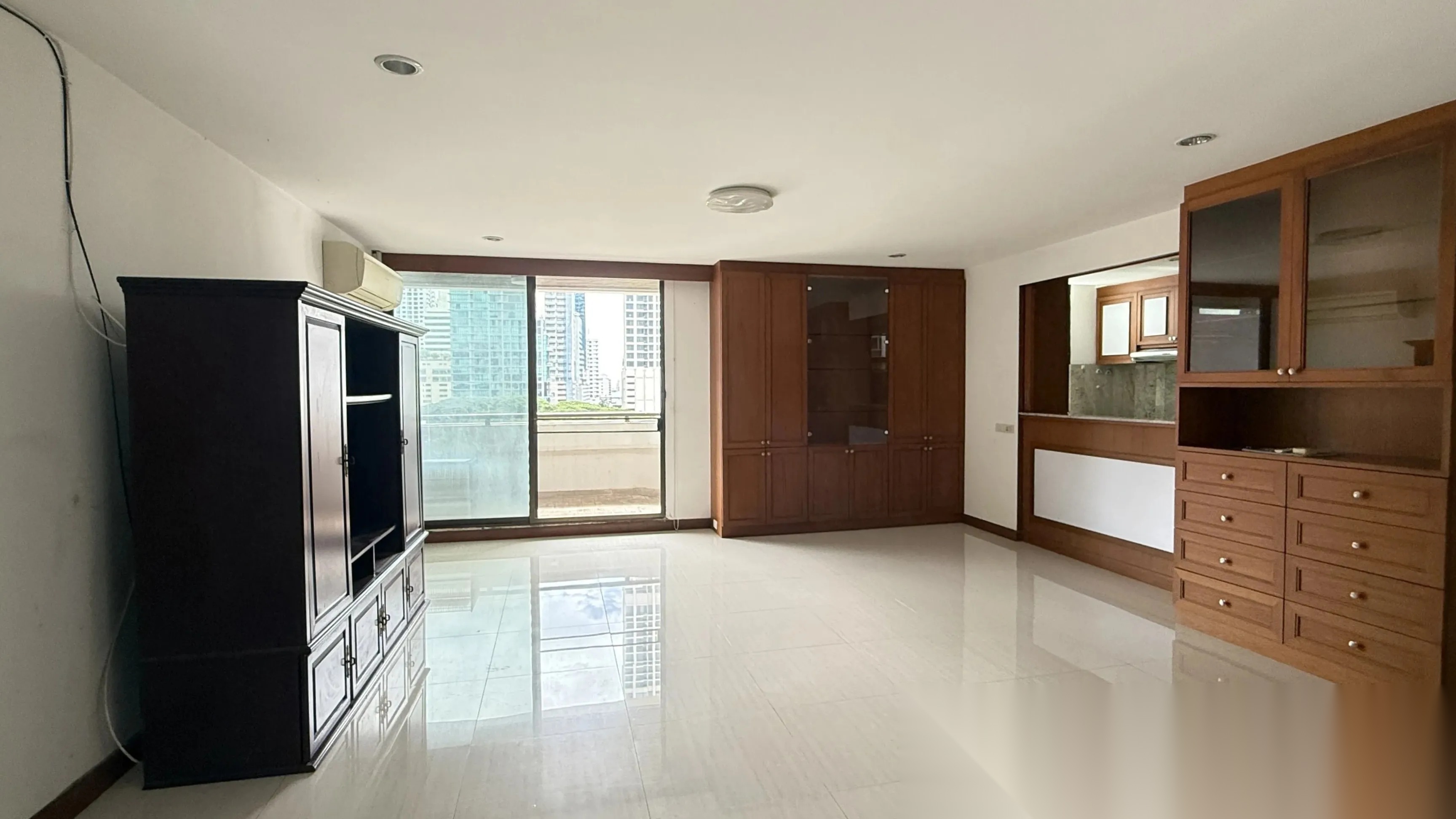 2 Bedroom Condo for sale at The Concord — photo 2