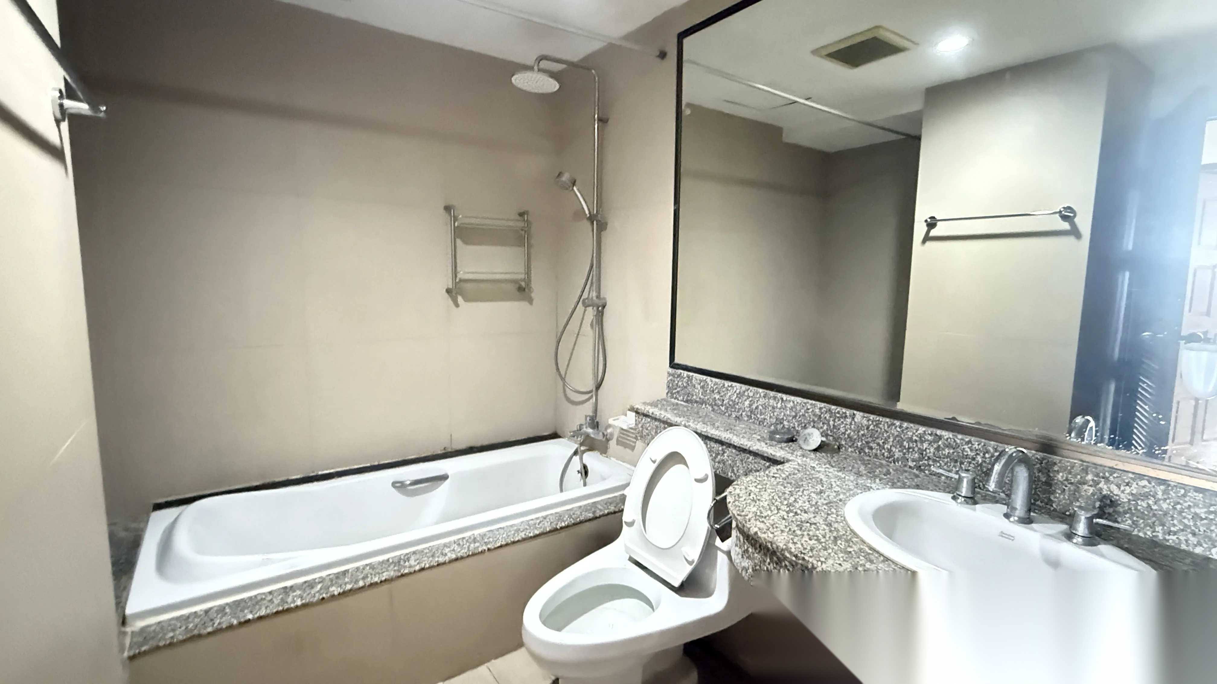 2 Bedroom Condo for sale at The Concord — photo 4