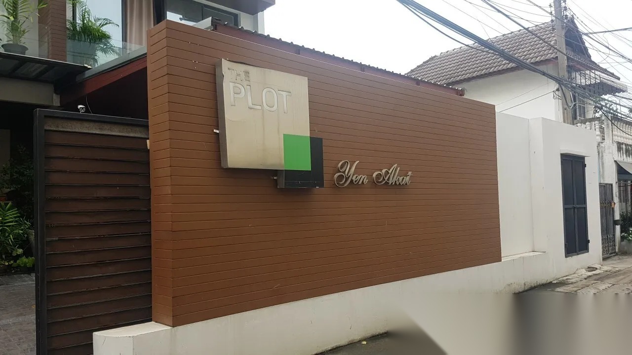 4 Bedroom House for sale at The Plot Yen Akat — photo 5