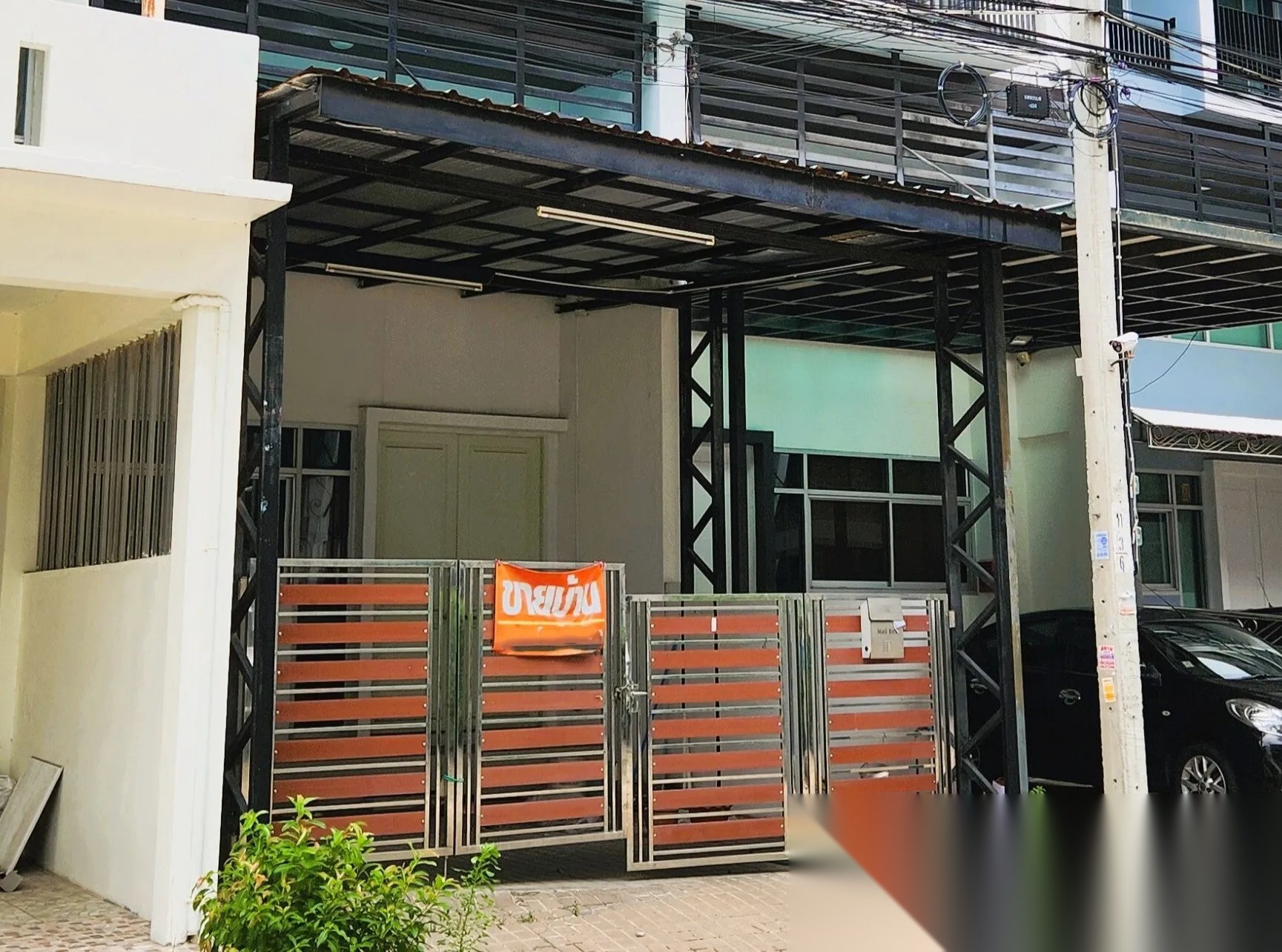 4 Bedroom Townhouse for sale at Kasa Deva Sathon - Kanlapaphruek — photo 1