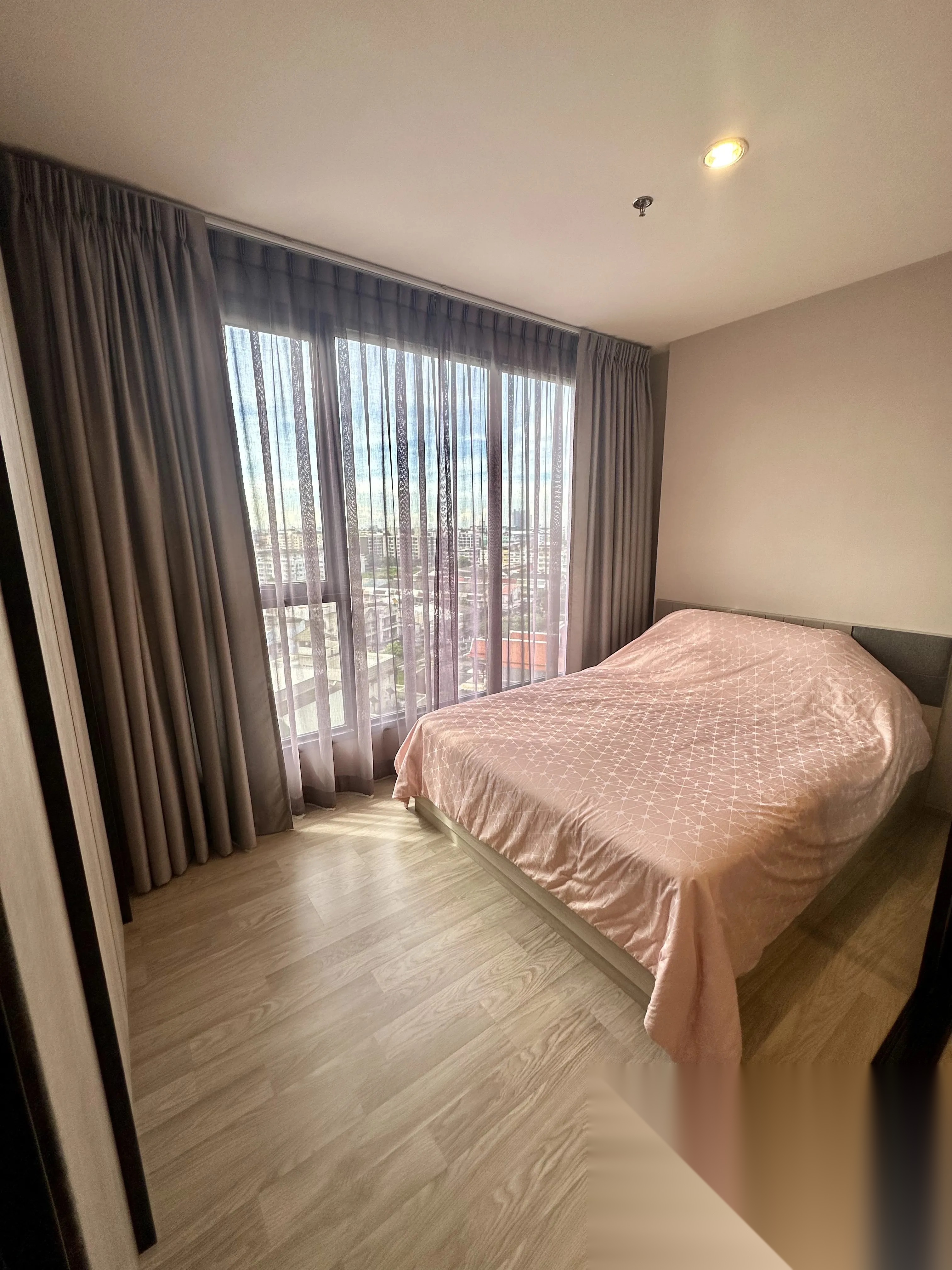 1 Bedroom Condo for sale at Ideo Mobi Sukhumvit East Point — photo 1