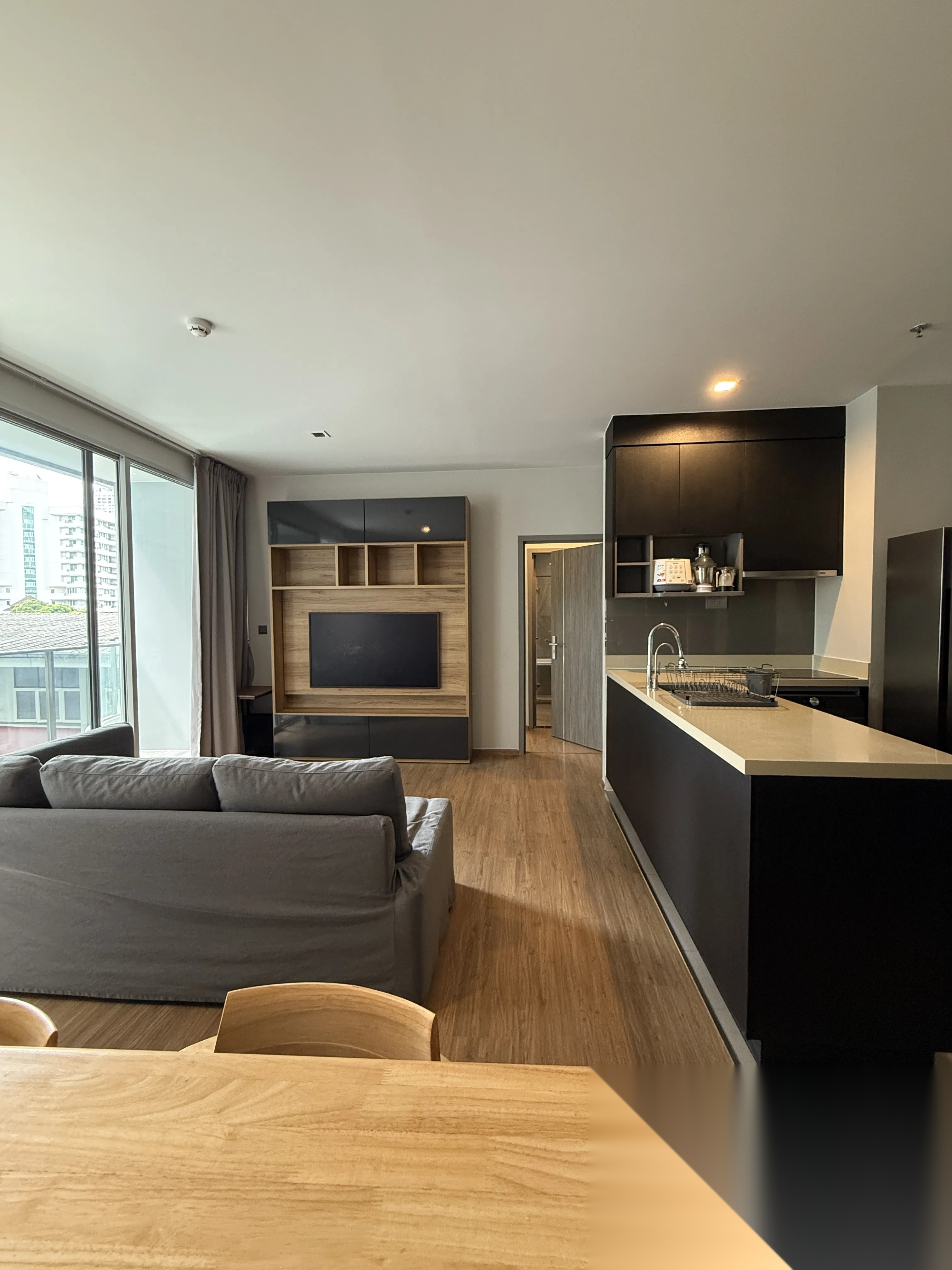 2 Bedroom Condo for sale at Q Prasarnmit — photo 2