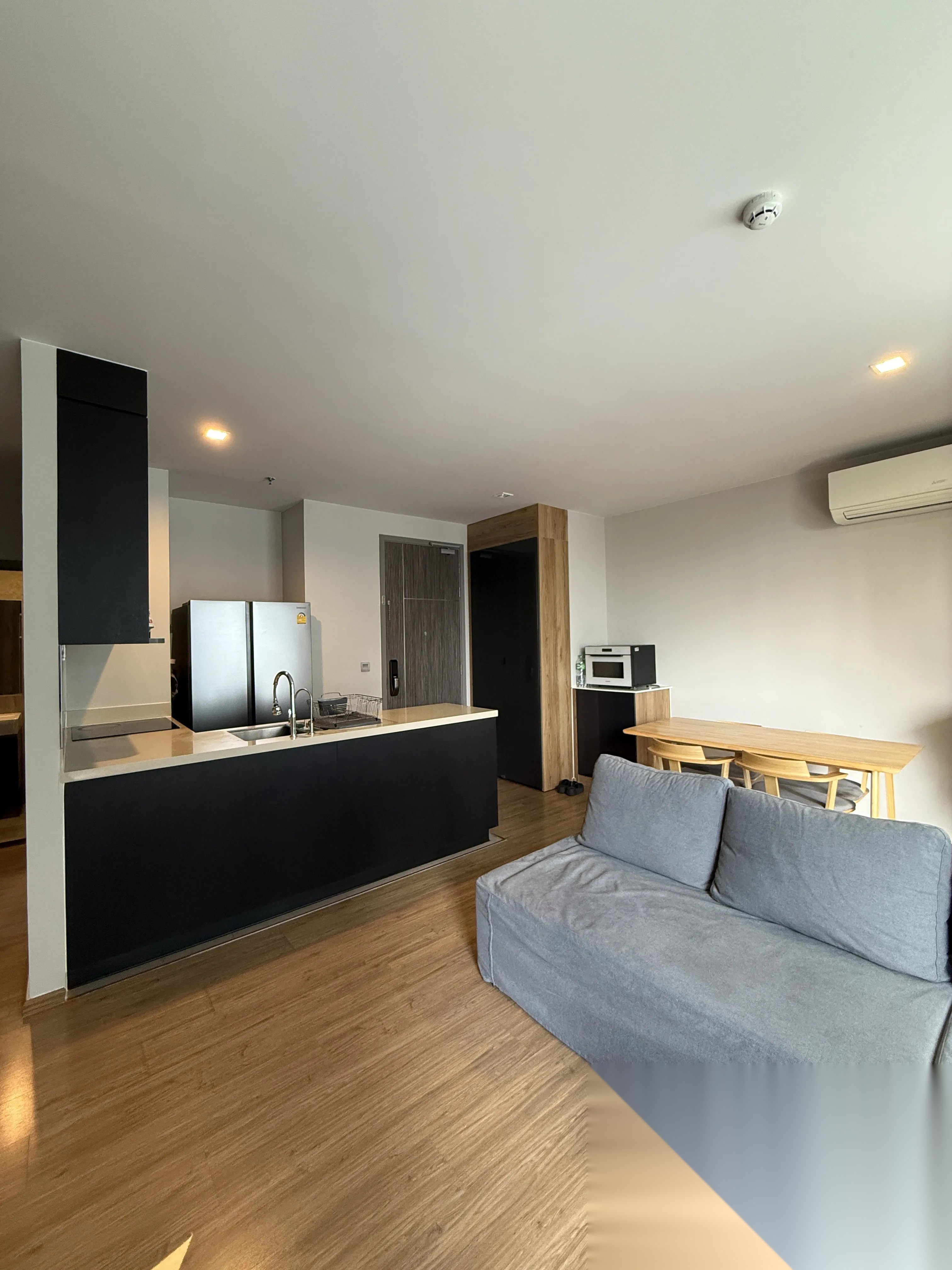 2 Bedroom Condo for sale at Q Prasarnmit — photo 4