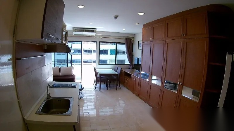 1 Bedroom Condo for sale at Saranjai Mansion — photo 1