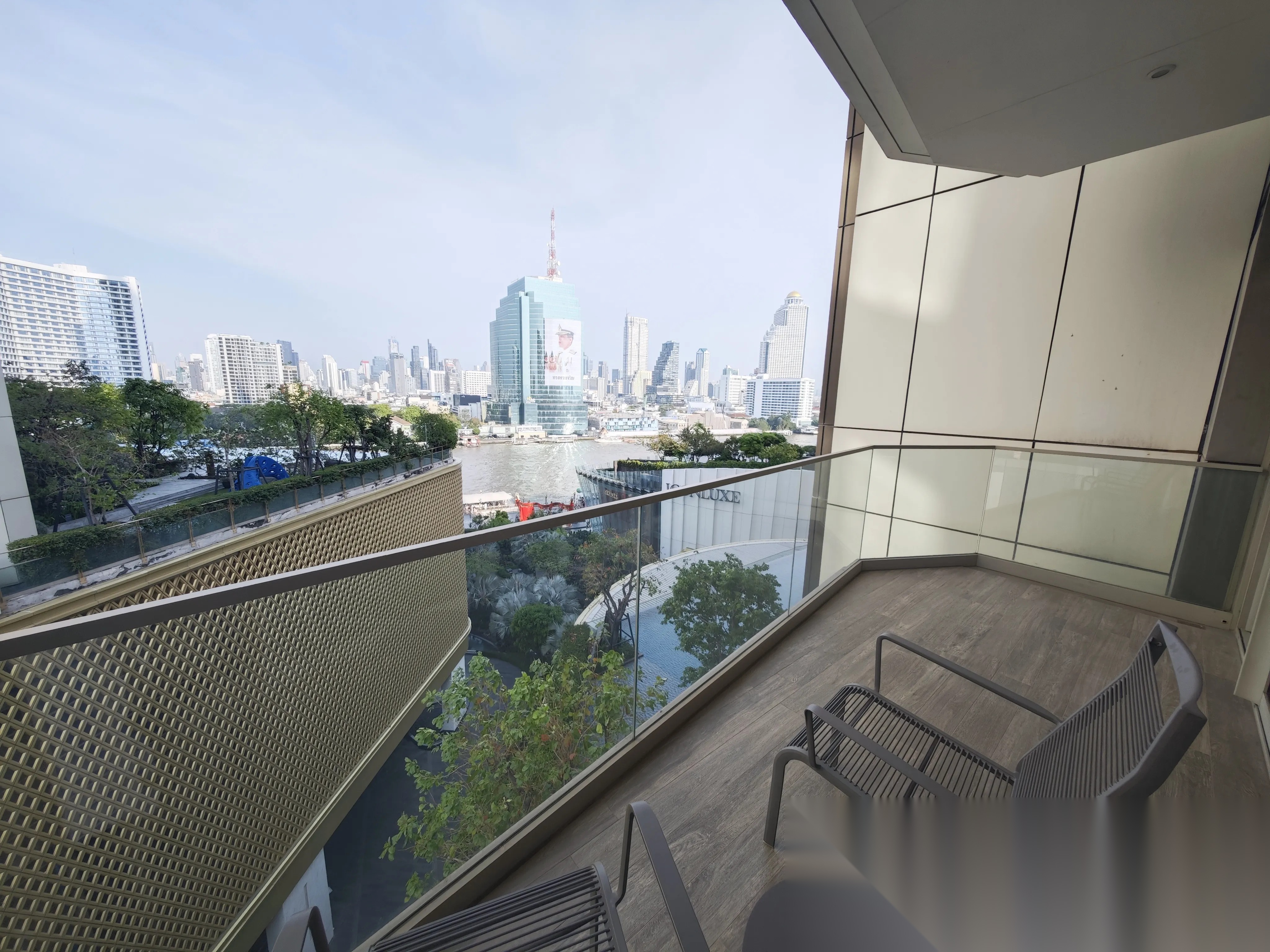 2 Bedroom Condo for sale at Magnolias Waterfront Residences — photo 2