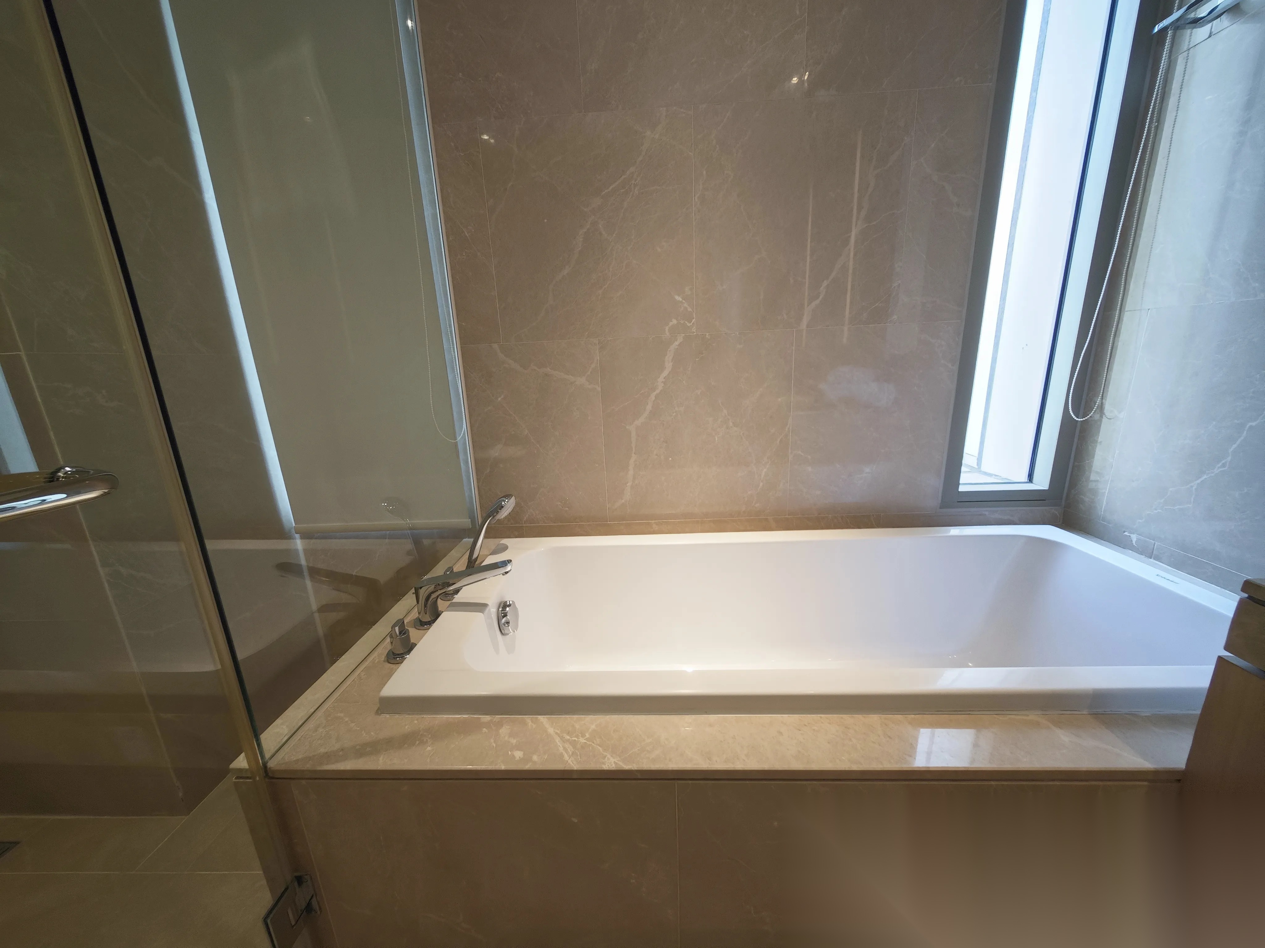 2 Bedroom Condo for sale at Magnolias Waterfront Residences — photo 3