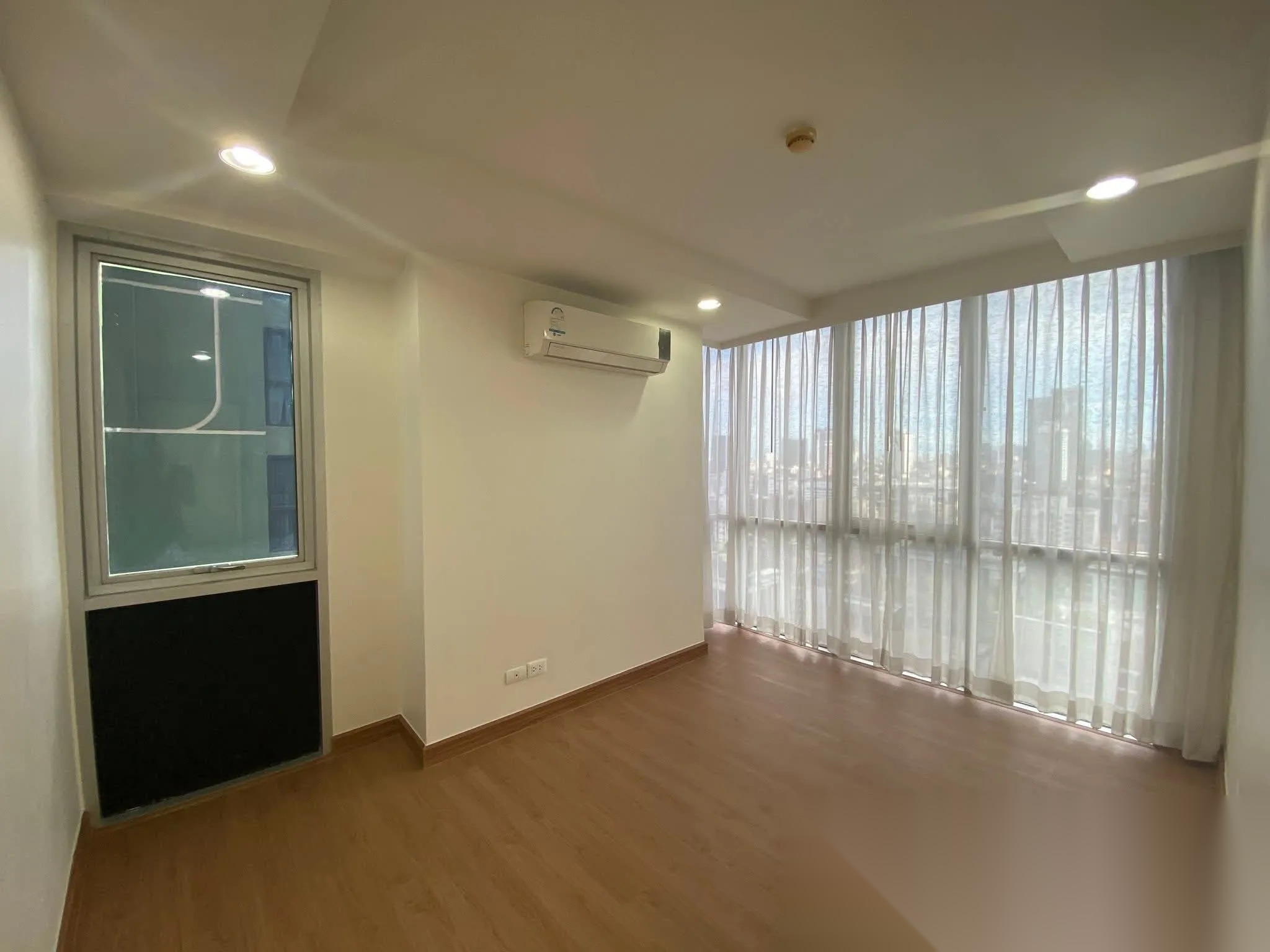 2 Bedroom Condo for sale at The Line Phahonyothin Park — photo 1