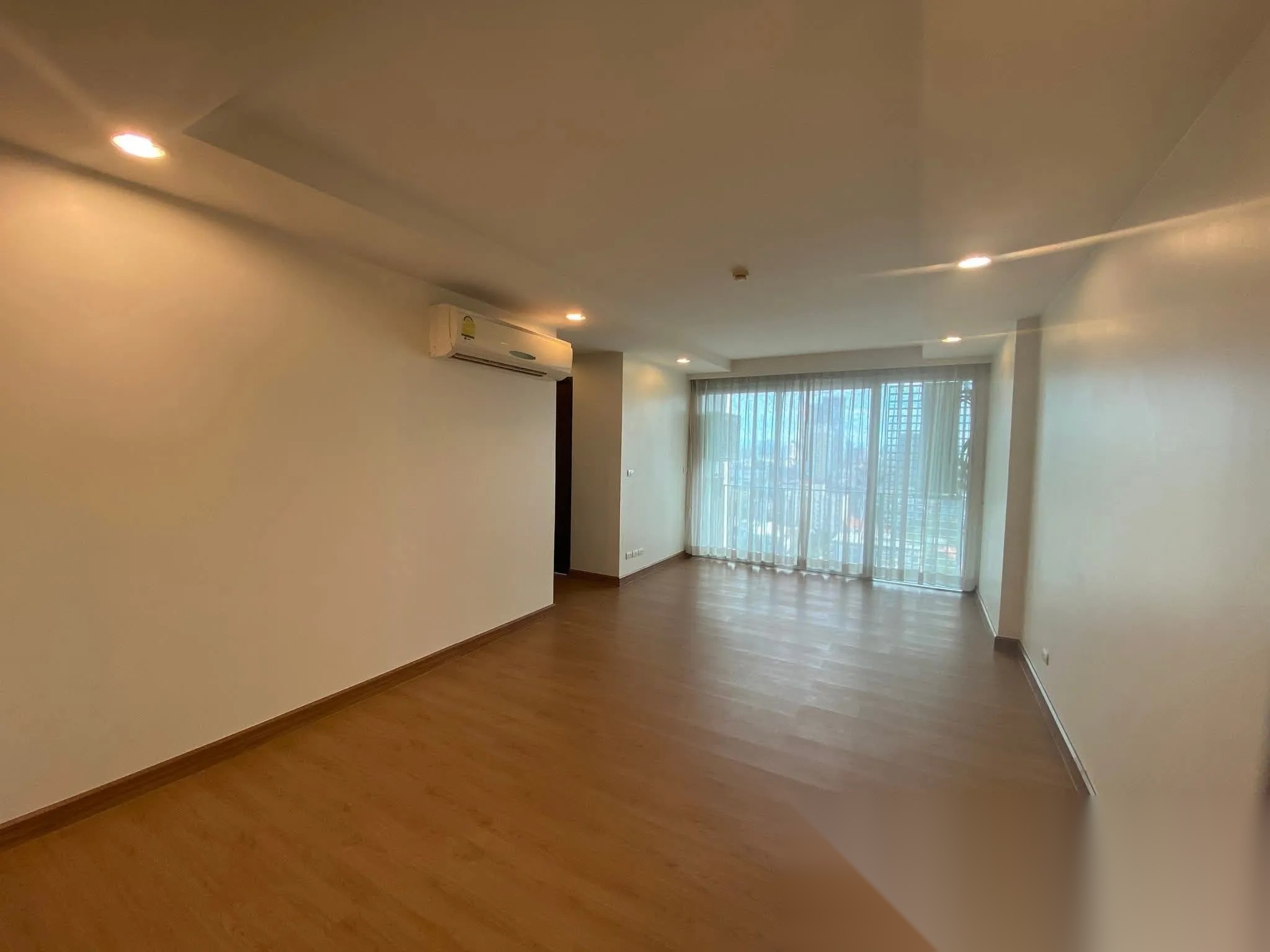 2 Bedroom Condo for sale at The Line Phahonyothin Park — photo 3