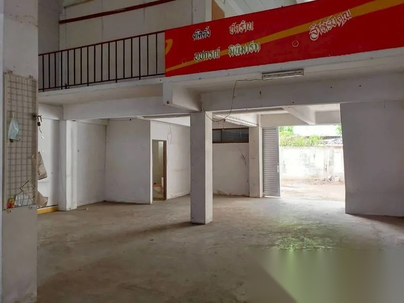 Two Commercial Buildings on Lat Phrao Road — photo 4