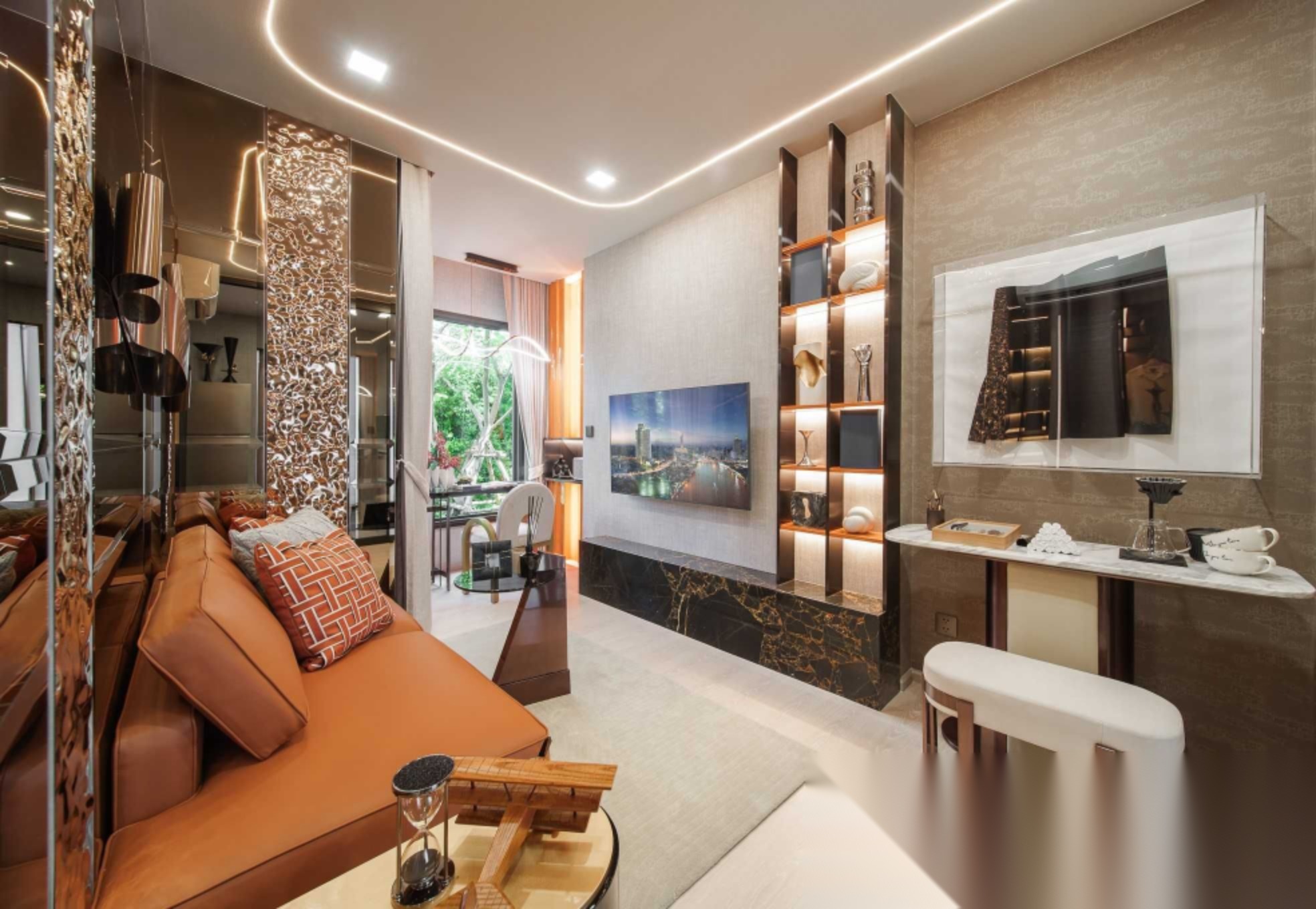1 Bedroom Condo for sale at Life Charoennakhon - Sathorn — photo 2