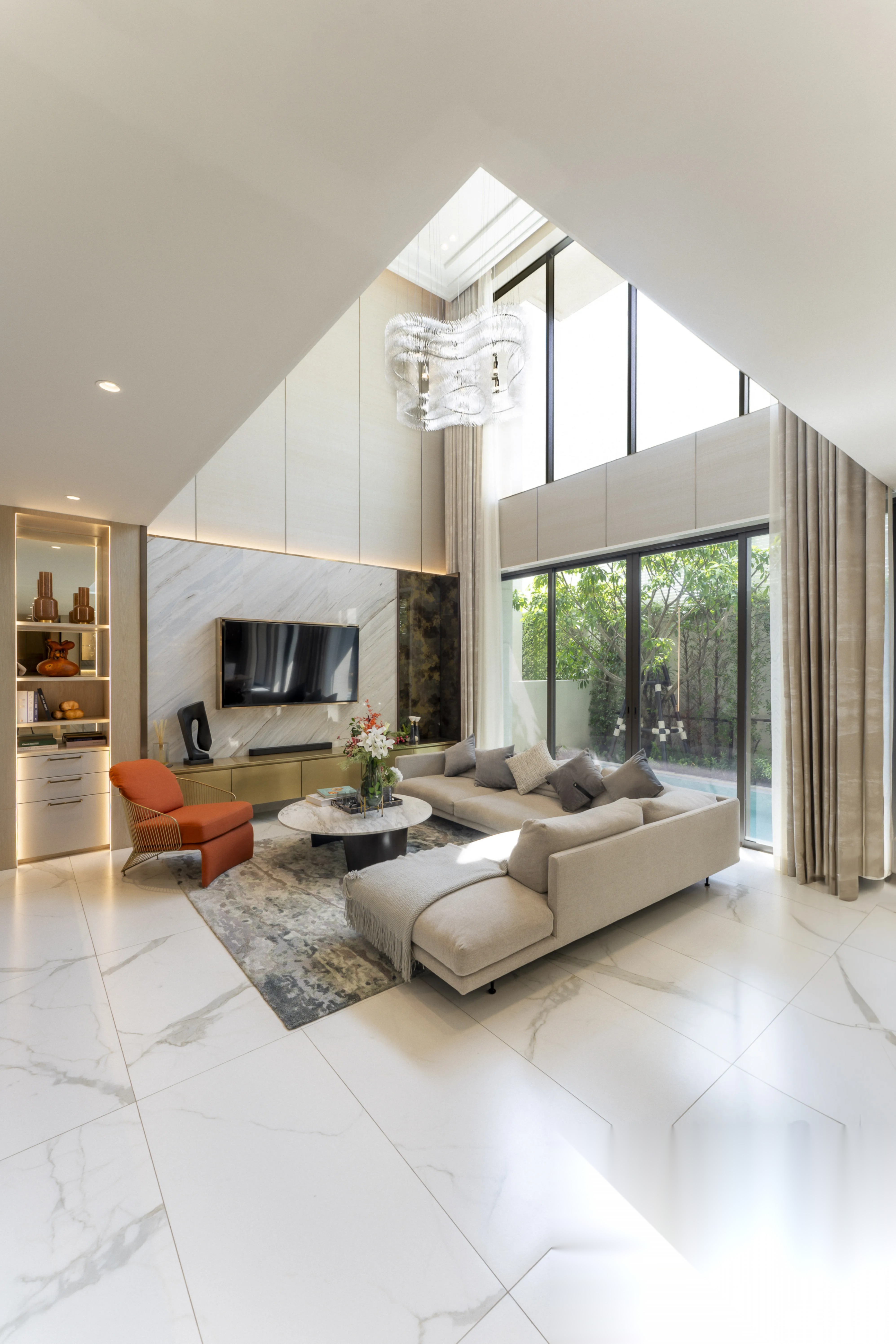 4 Bedroom House for sale at Park Heritage Phatthanakan 20 — photo 1